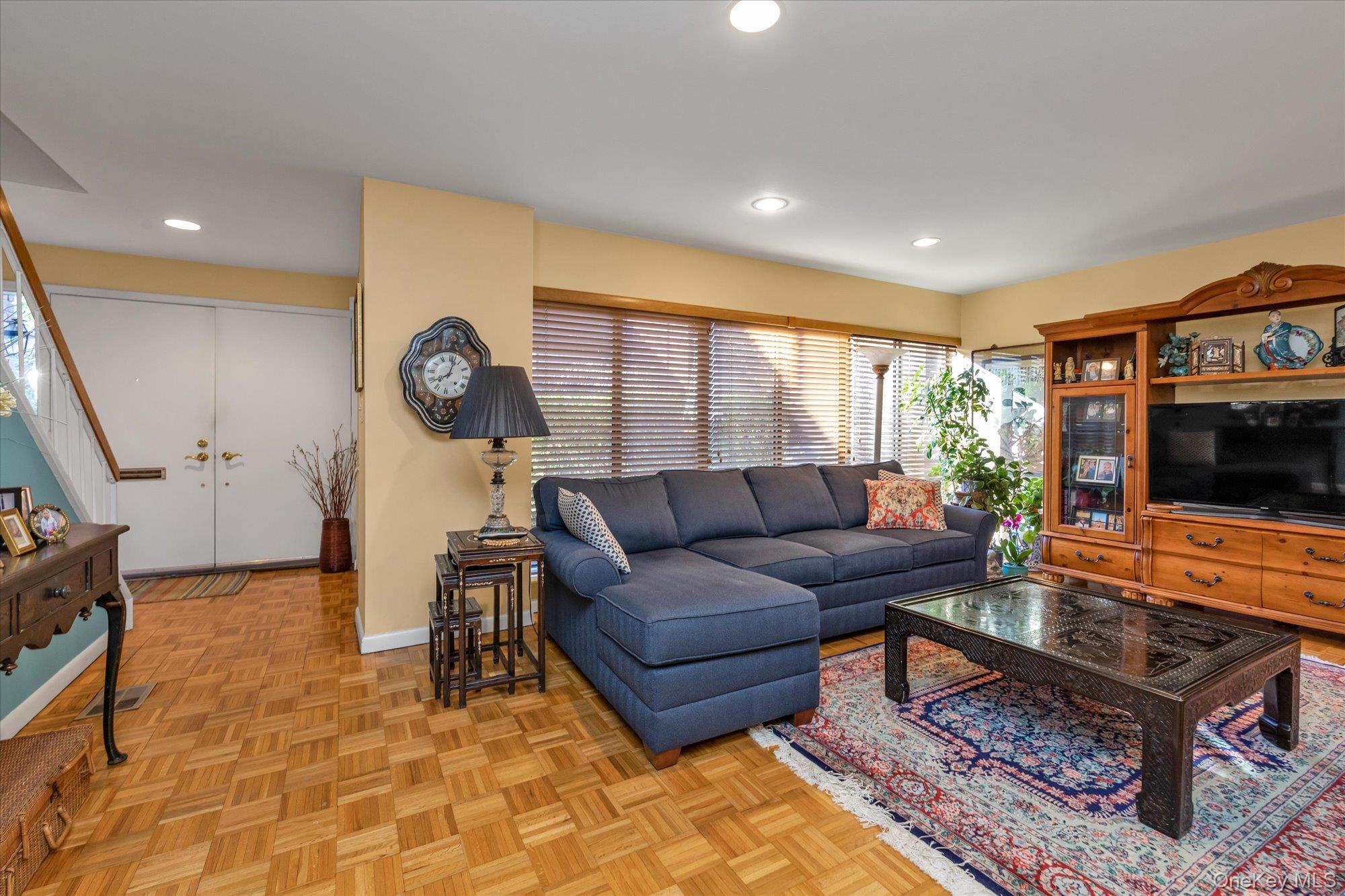 #6 photo, 15 Spring Hollow, מחוז נסאו Roslyn , NY 11576