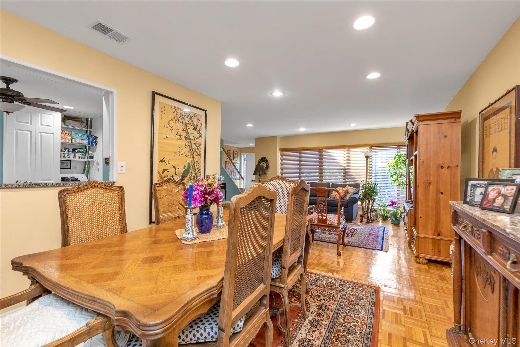 #8 photo, 15 Spring Hollow, מחוז נסאו Roslyn , NY 11576