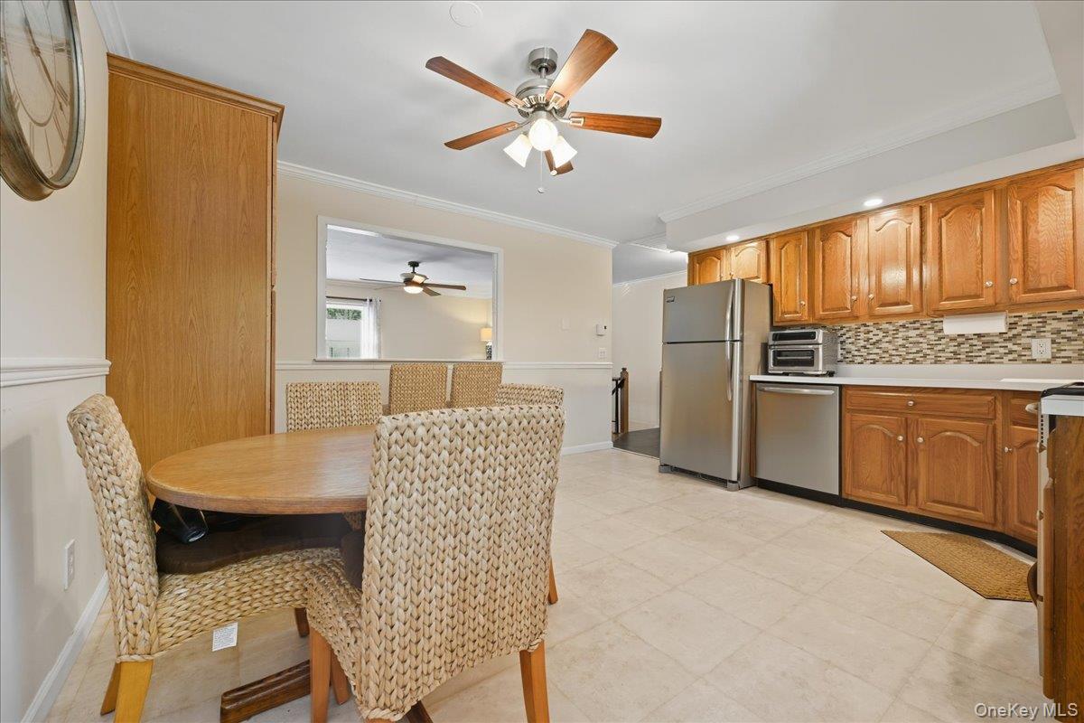 #14 photo, 2066 Lakeview Road, Bellmore , NY 11710