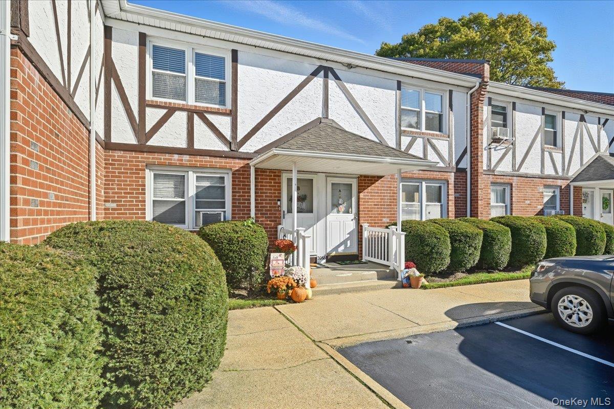 #2 photo, 2066 Lakeview Road, Bellmore , NY 11710