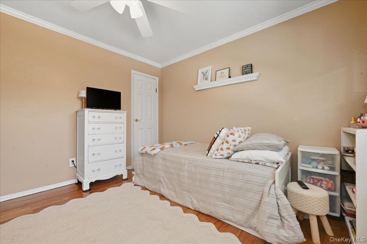 #20 photo, 2066 Lakeview Road, Bellmore , NY 11710