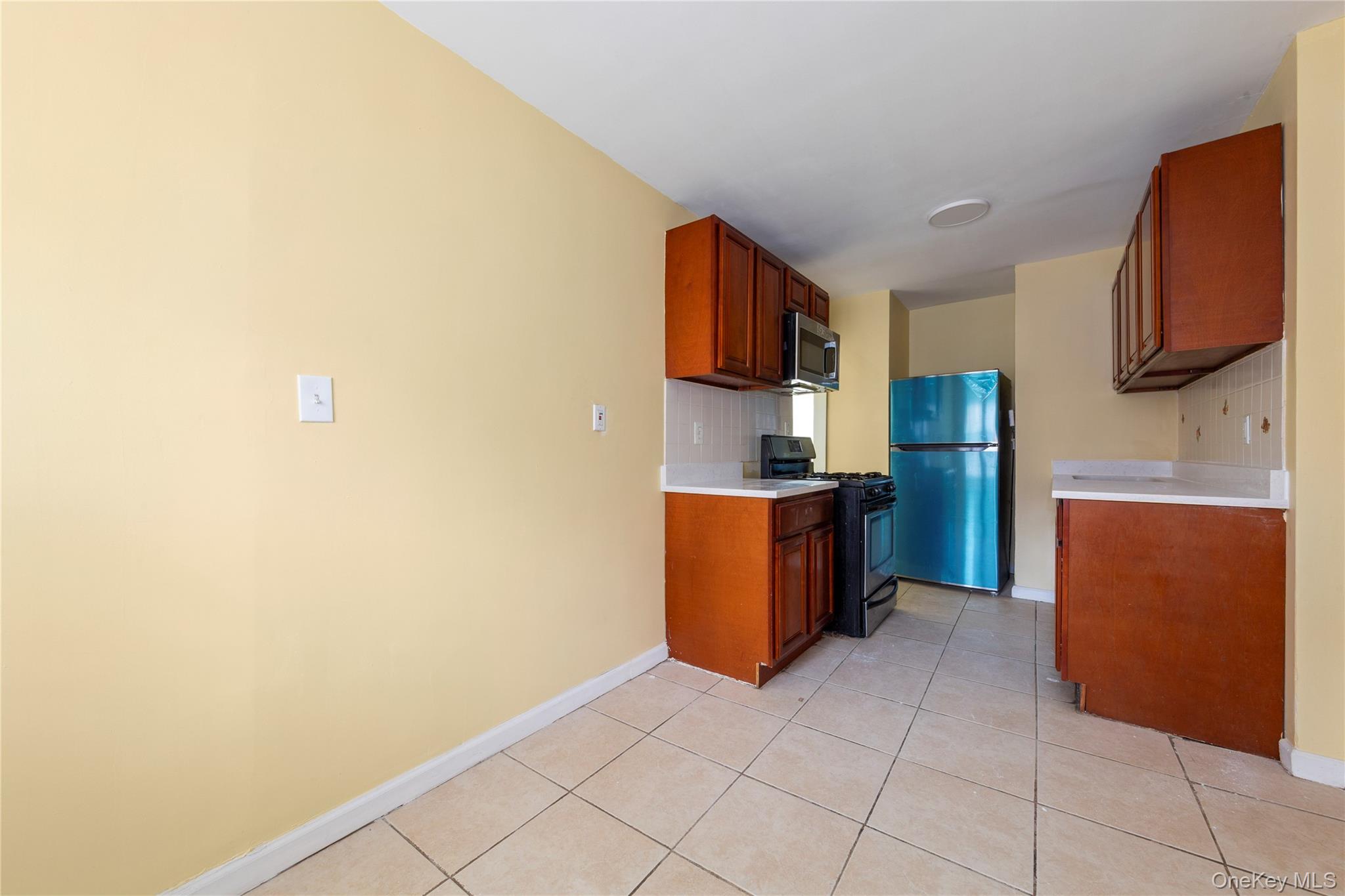 #10 photo, 9141 195th Street, Hollis , NY 11423