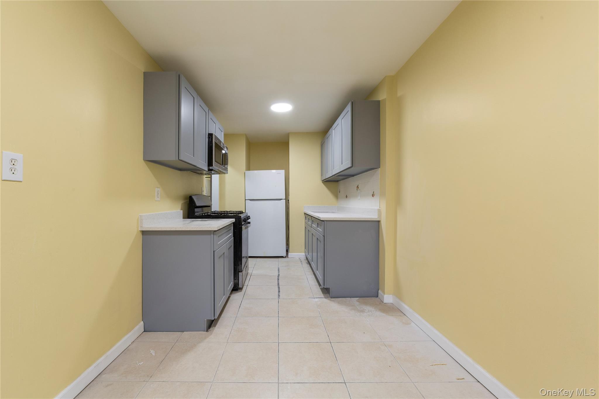 #18 photo, 9141 195th Street, Hollis , NY 11423