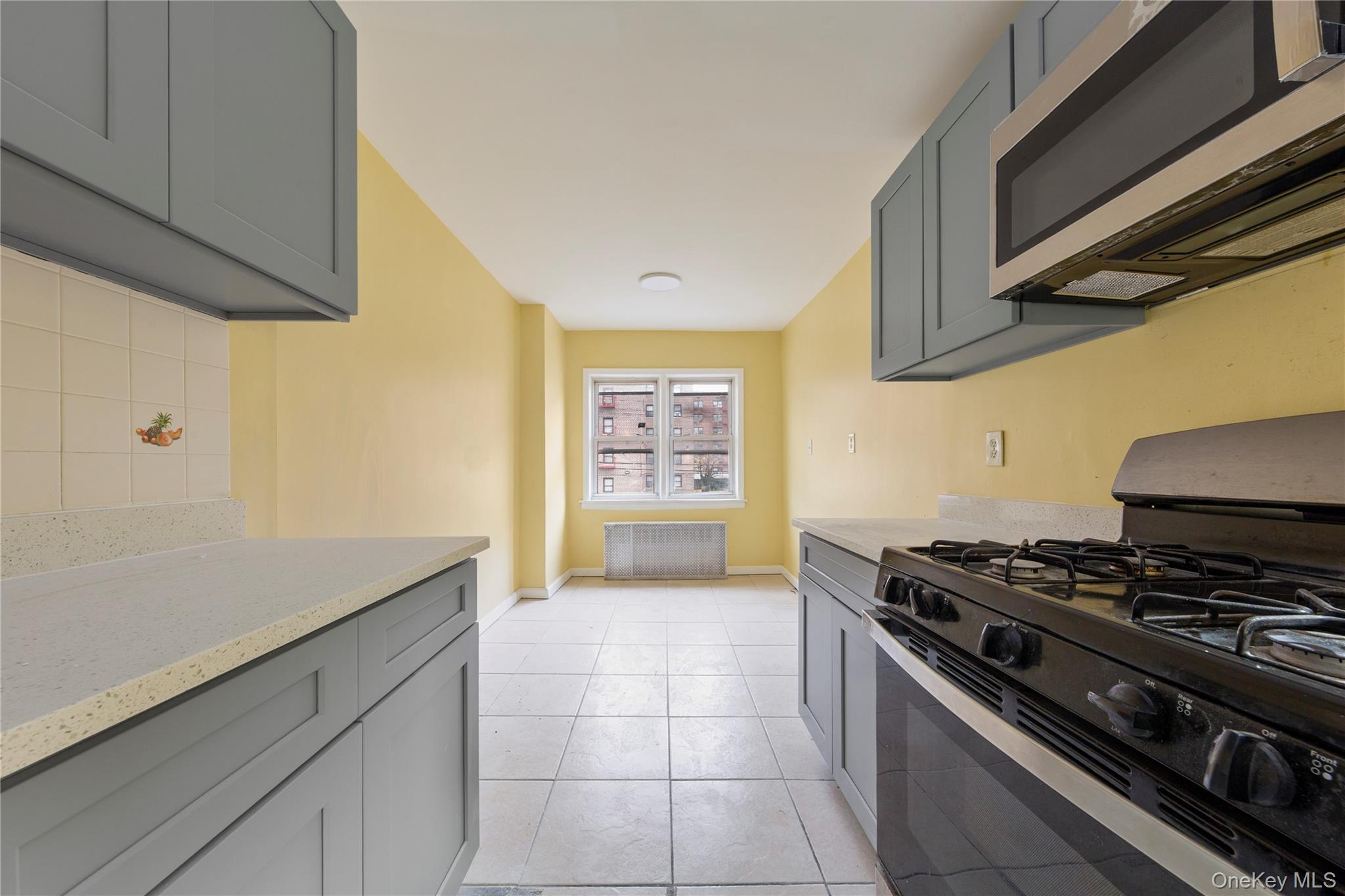 #19 photo, 9141 195th Street, Hollis , NY 11423