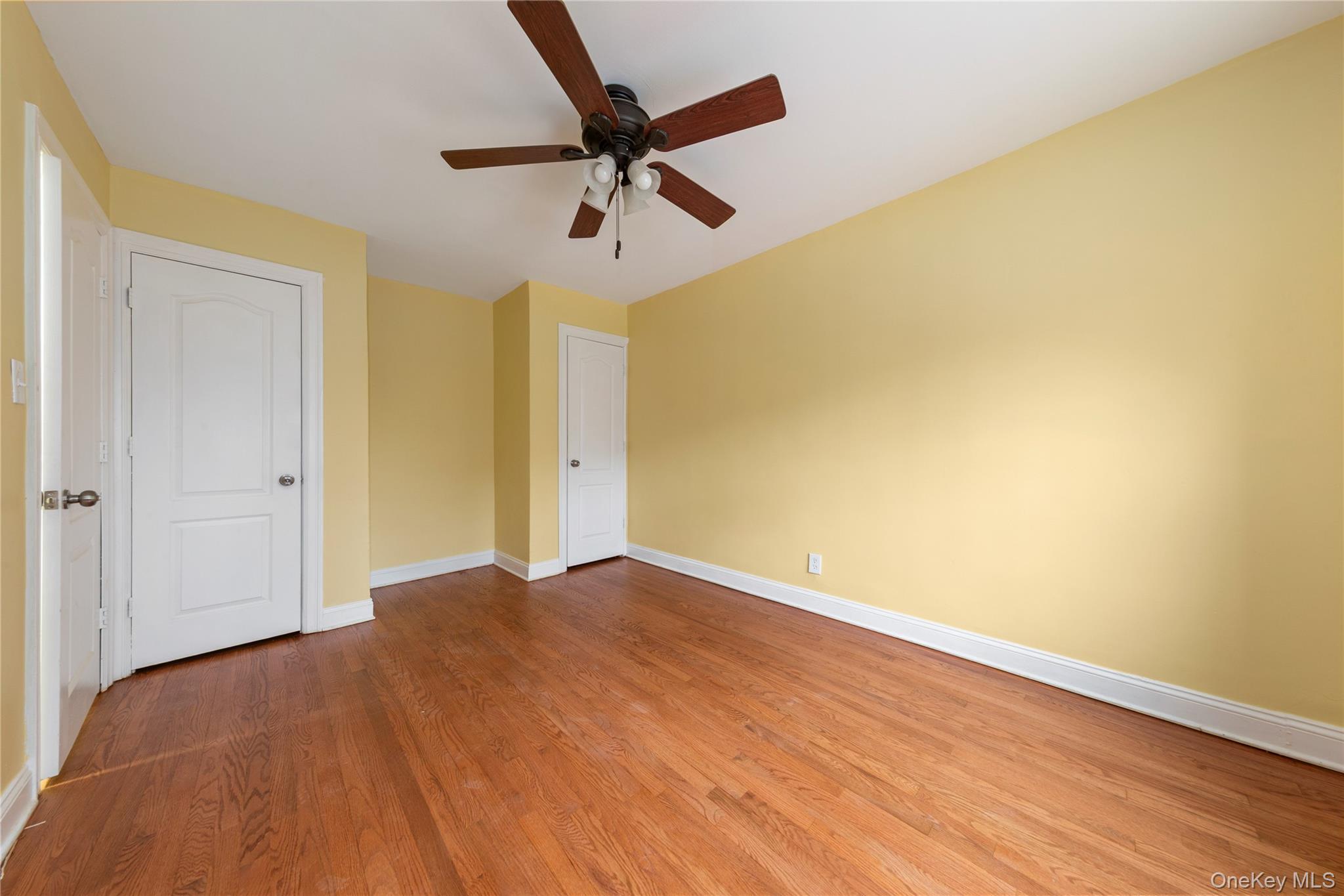 #7 photo, 9141 195th Street, Hollis , NY 11423