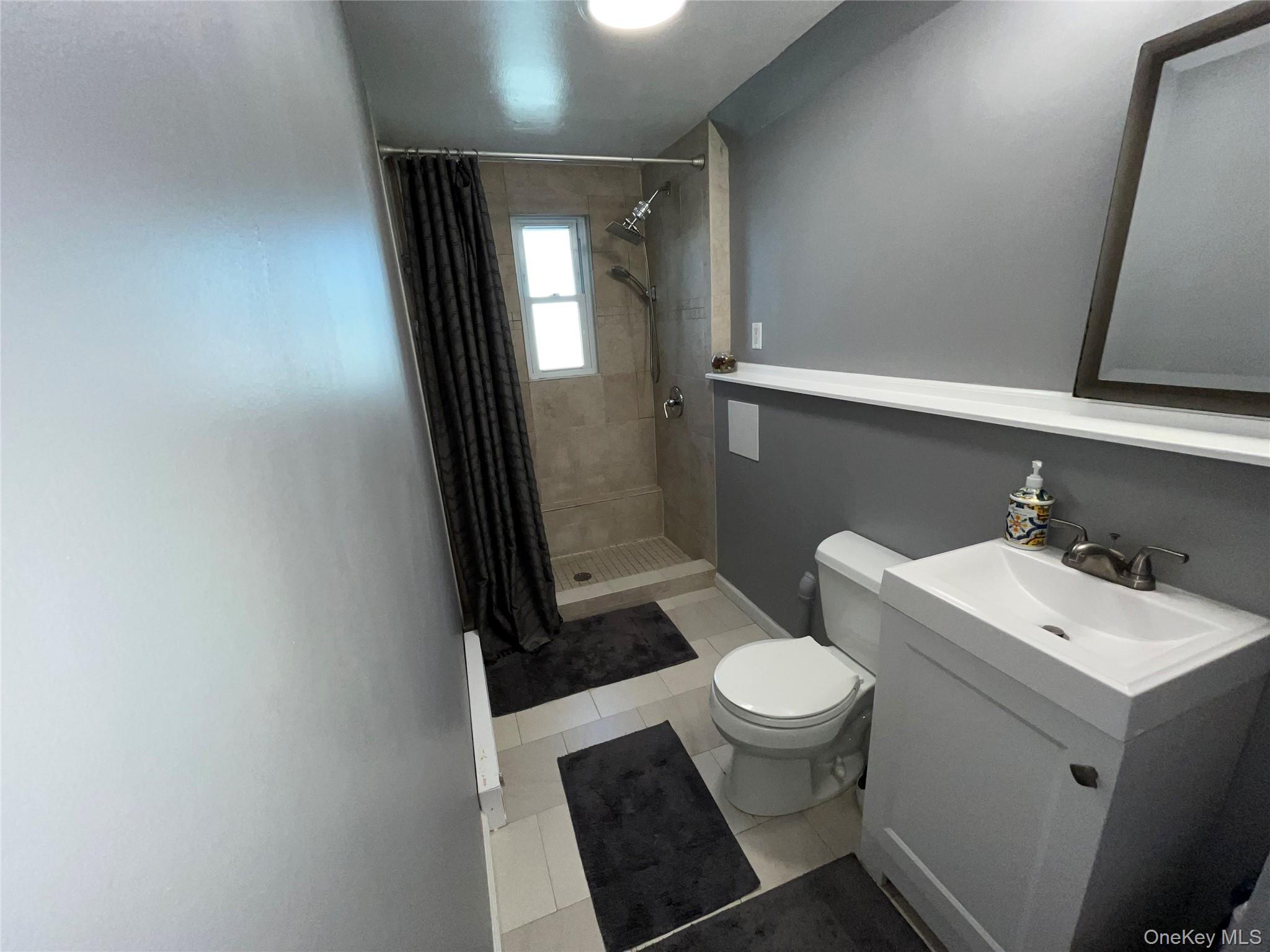 #17 photo, 49 Catalpa Street, 롱 아일랜드 North Babylon , NY 11703