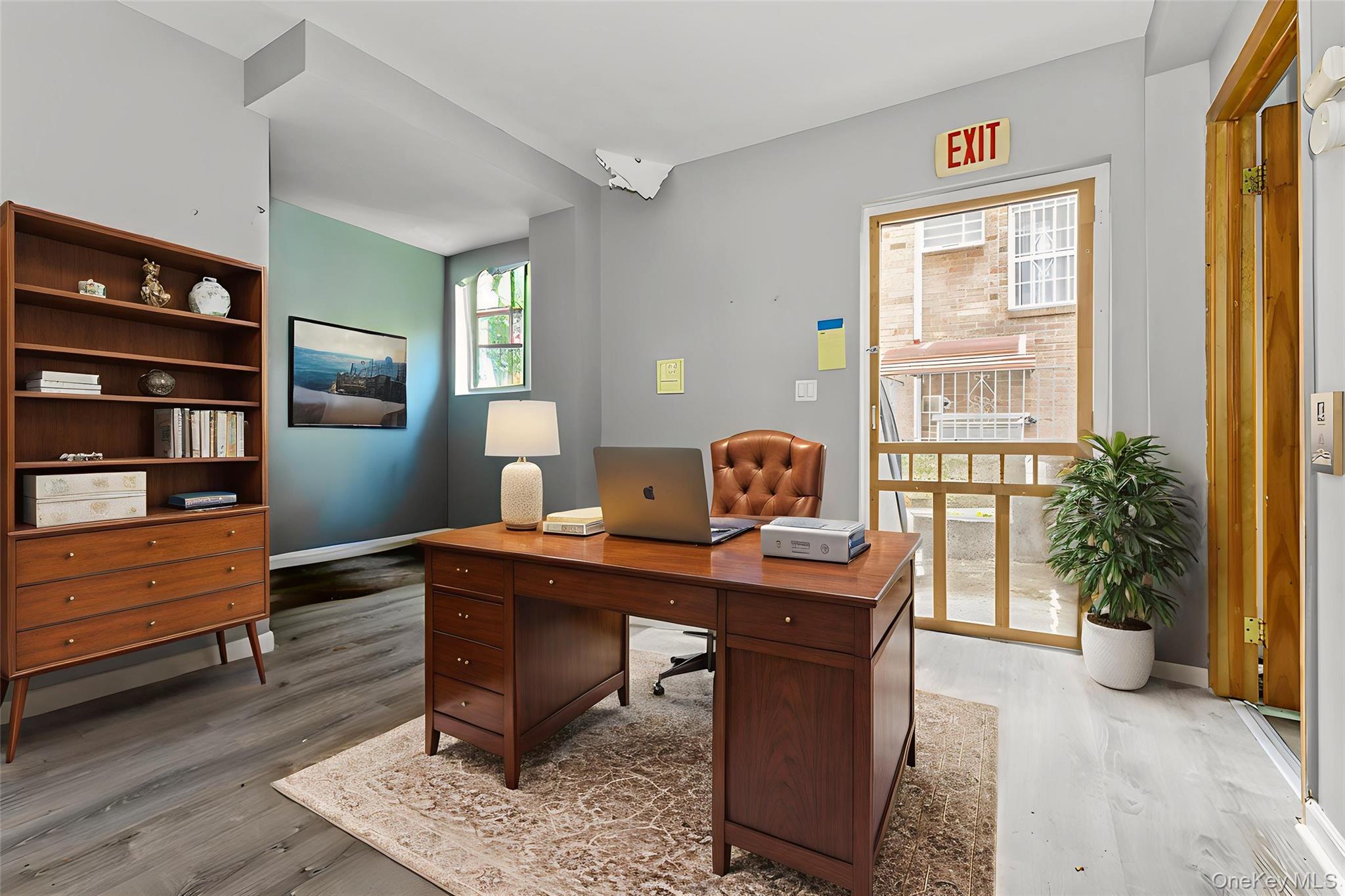 #2 photo, 57-35 Lawrence St, Куинс ‖ Flushing , NY 11355