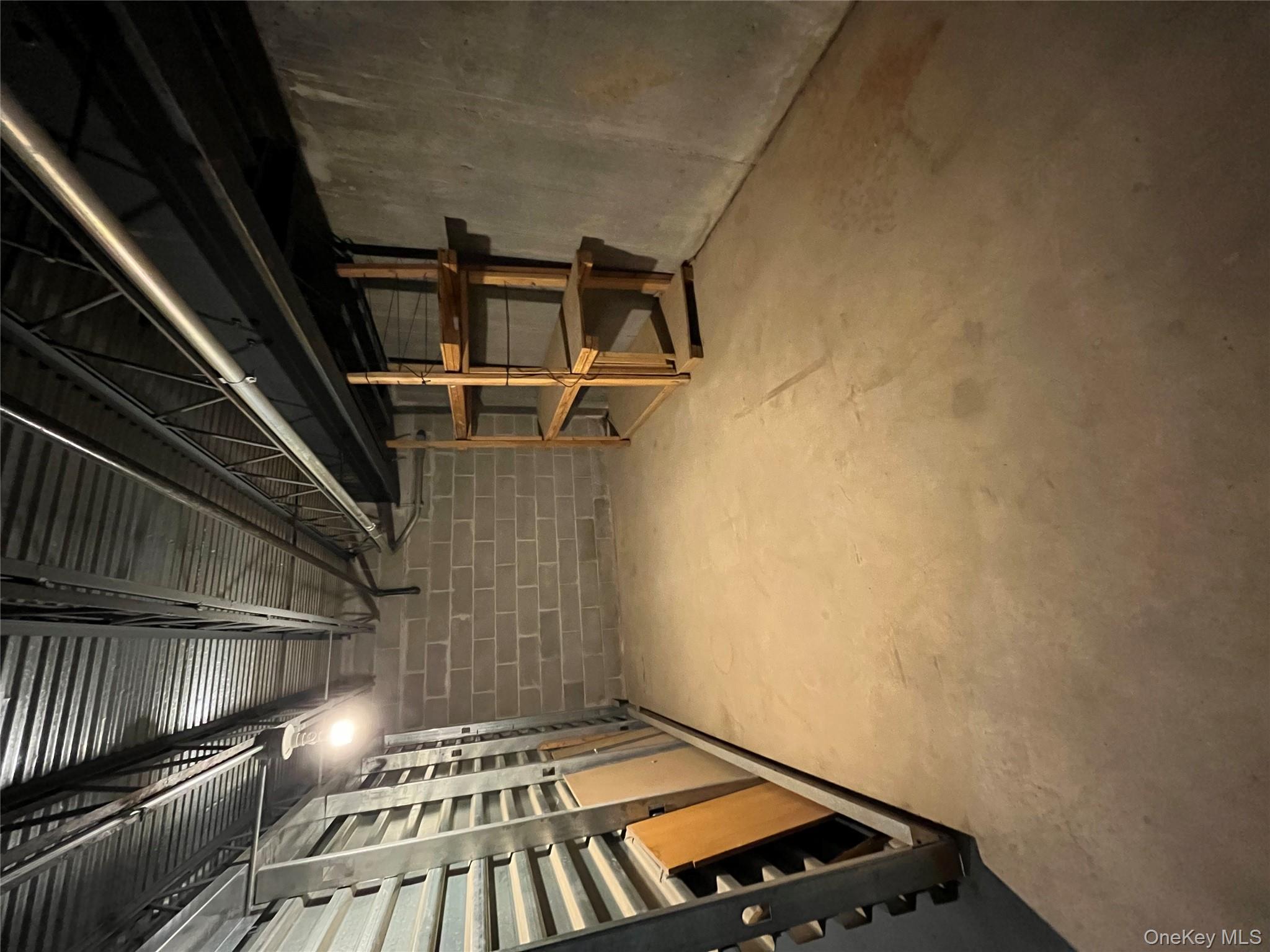 #3 photo, 34 Glen Street, Нассау ‖ Glen Cove , NY 11542