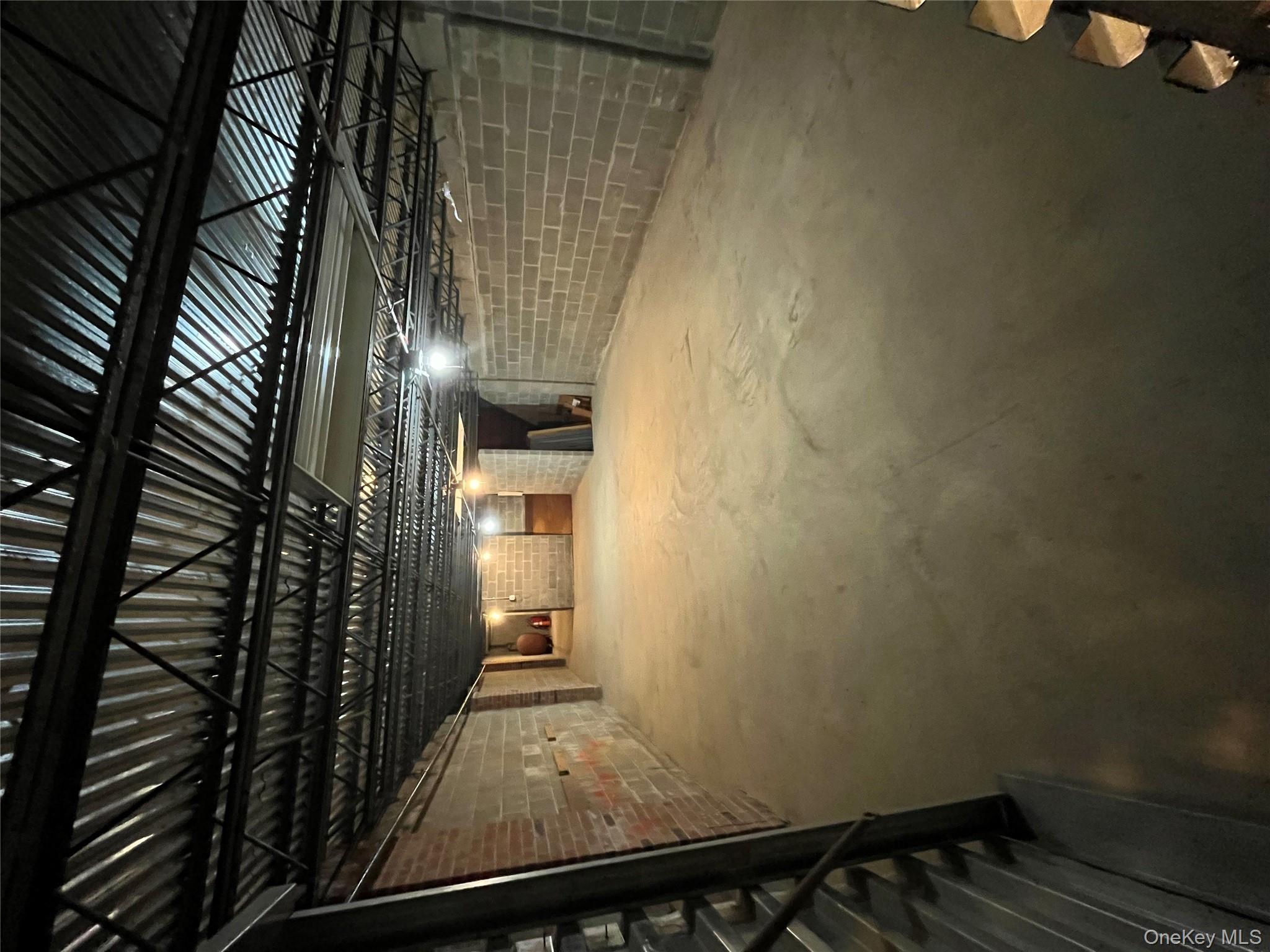 #4 photo, 34 Glen Street, Нассау ‖ Glen Cove , NY 11542