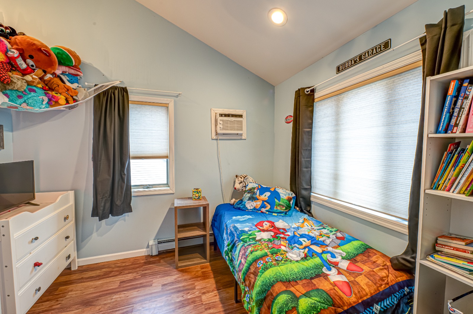 #15 photo, 50 ISLIP BOULEVARD, מחוז סאפוק ISLIP , NY 11751