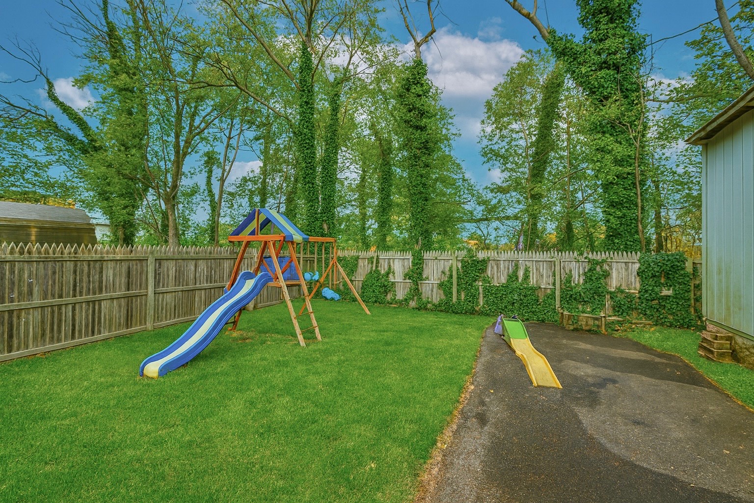 #2 photo, 50 ISLIP BOULEVARD, מחוז סאפוק ISLIP , NY 11751