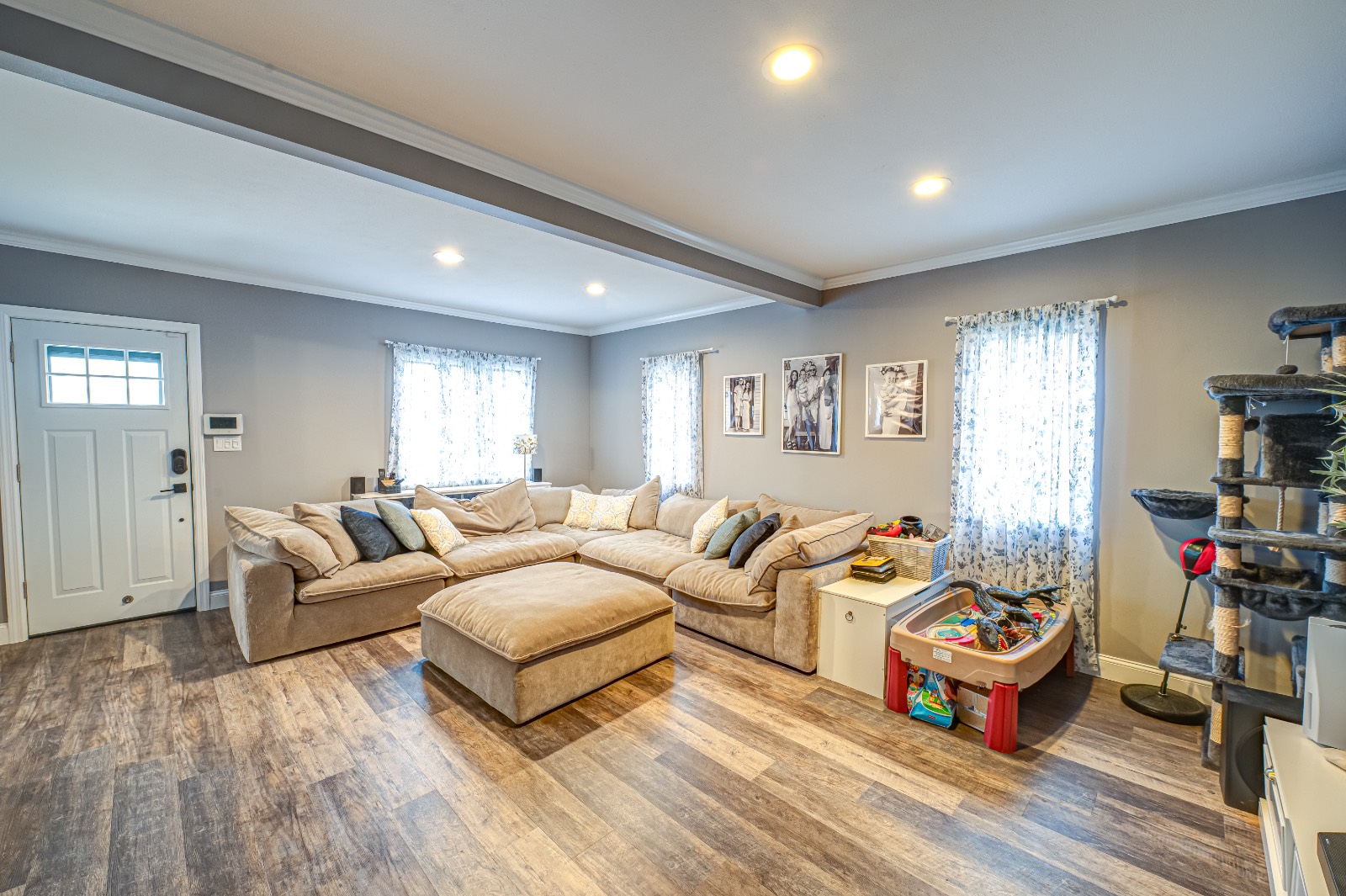 #6 photo, 50 ISLIP BOULEVARD, מחוז סאפוק ISLIP , NY 11751