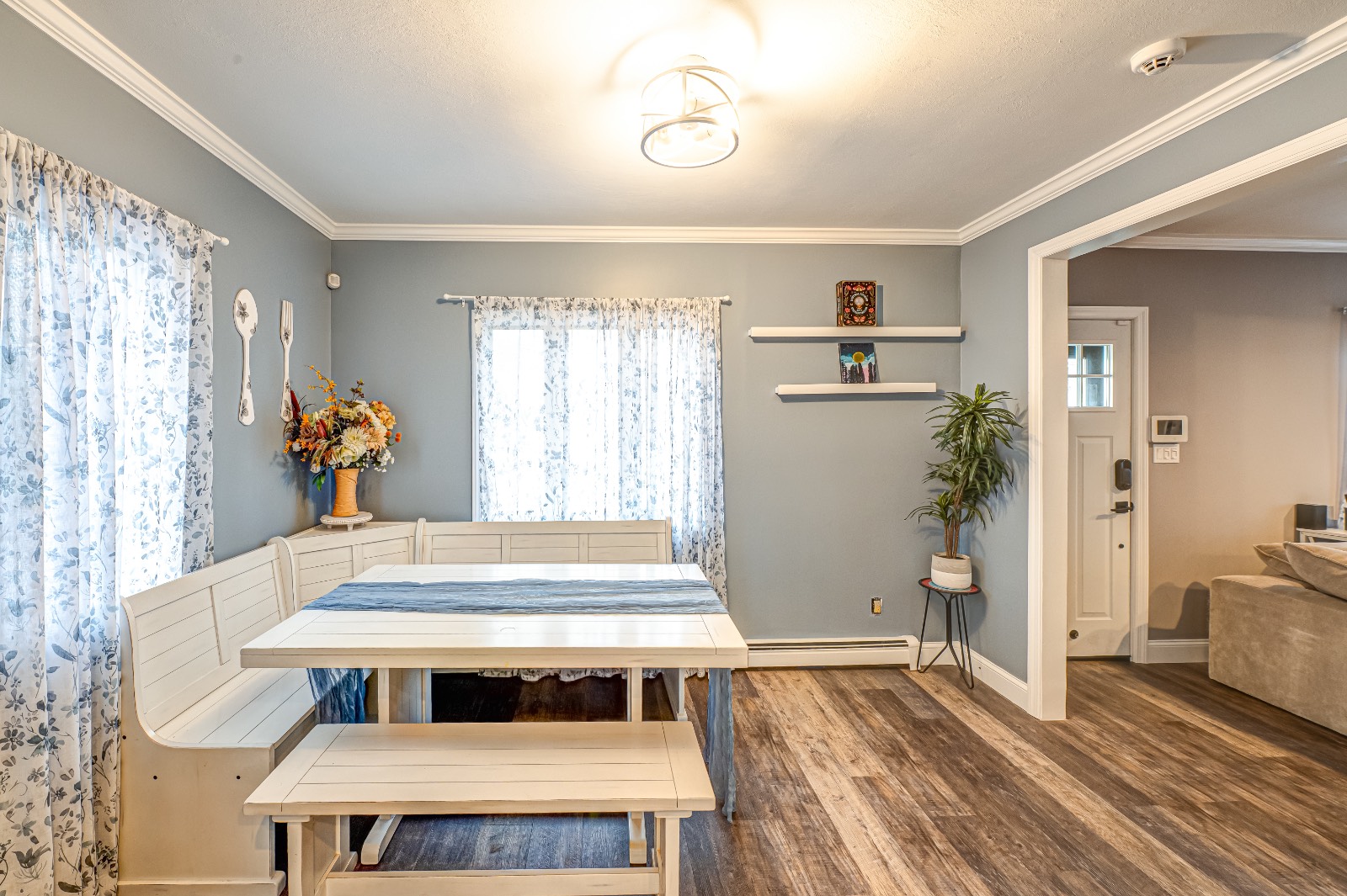 #9 photo, 50 ISLIP BOULEVARD, מחוז סאפוק ISLIP , NY 11751