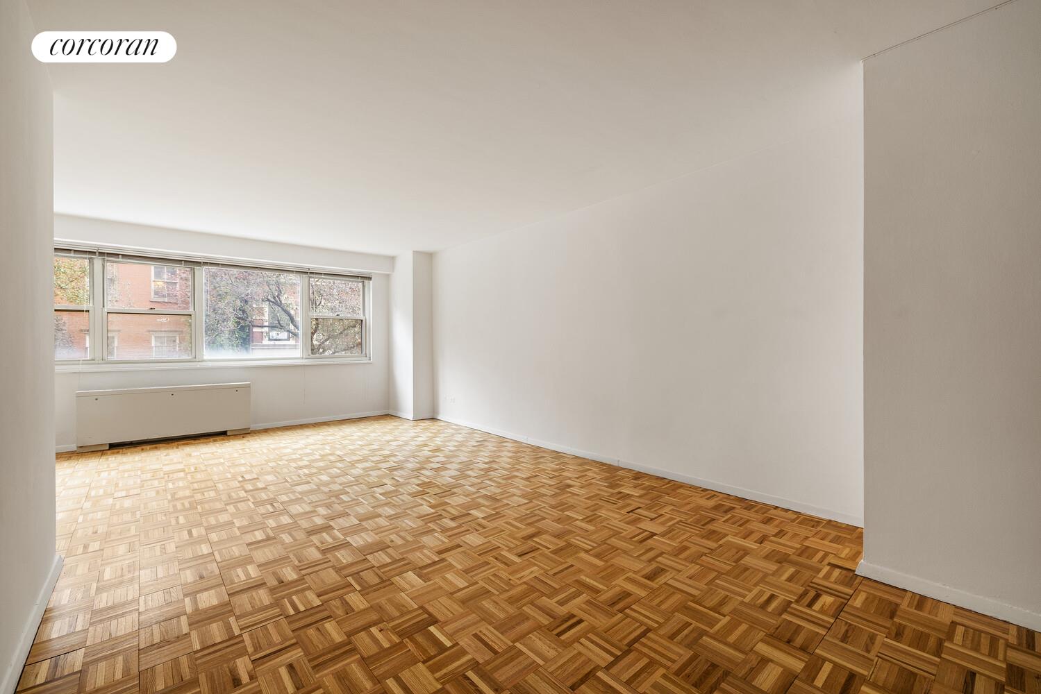 #5 photo, 15 CHARLES Street, West Village , NY 10014