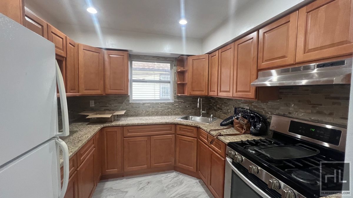 #1 photo, 1081 Schenectady Avenue, Prospect Lefferts Gardens , NY 11203