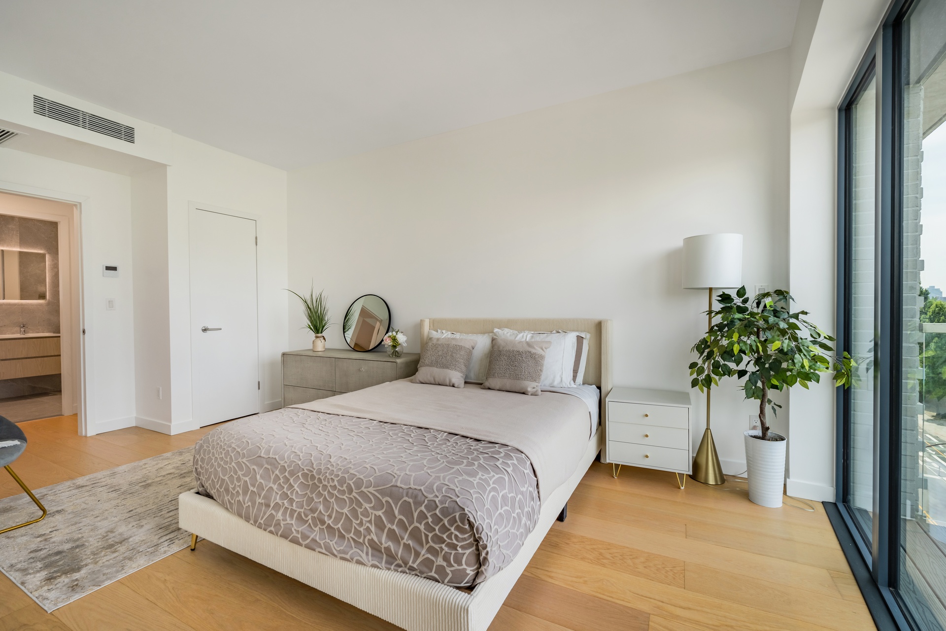 #10 photo, 30-05 Vernon Boulevard, Astoria , NY 11102