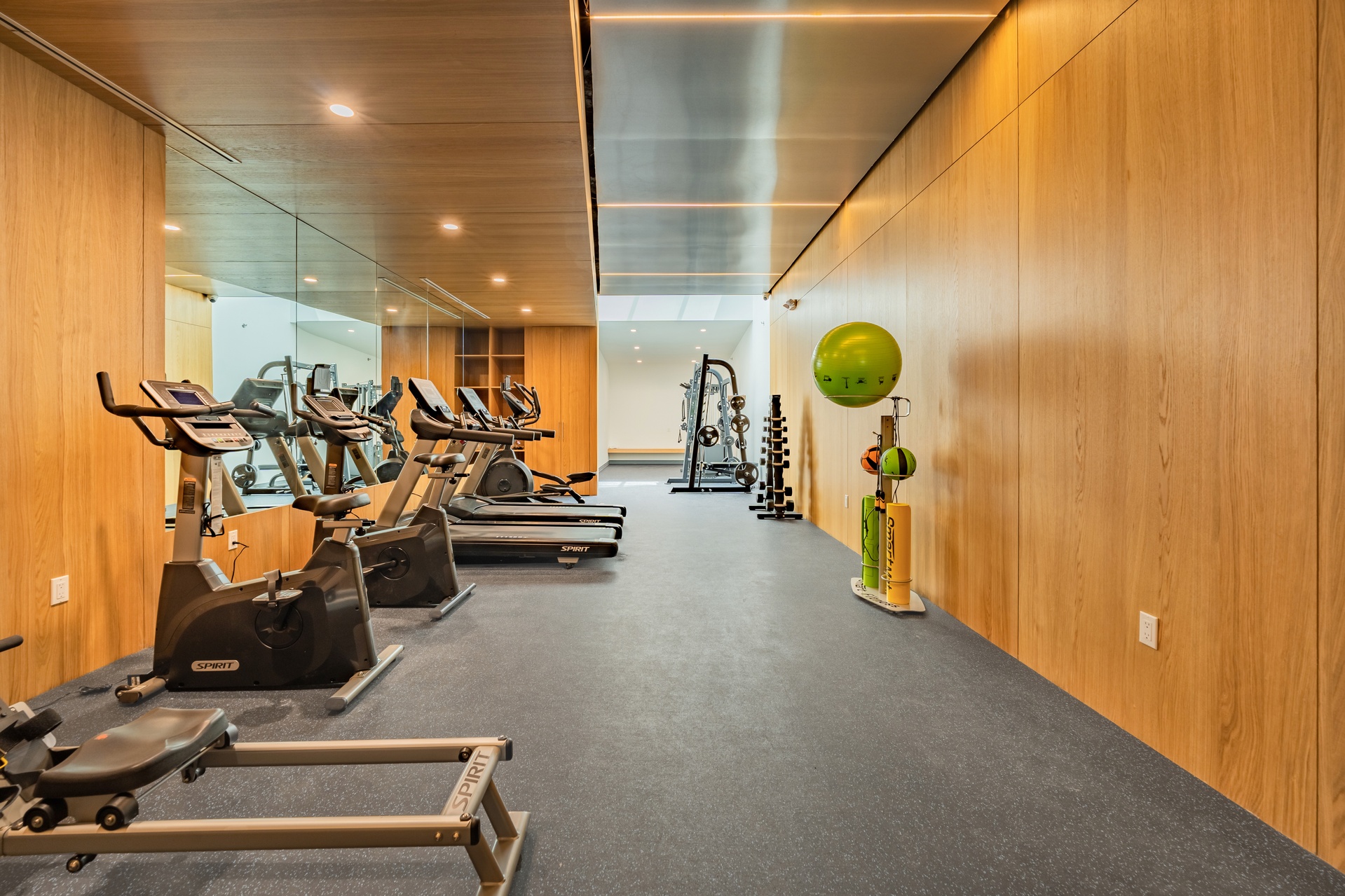 #14 photo, 30-05 Vernon Boulevard, Astoria , NY 11102