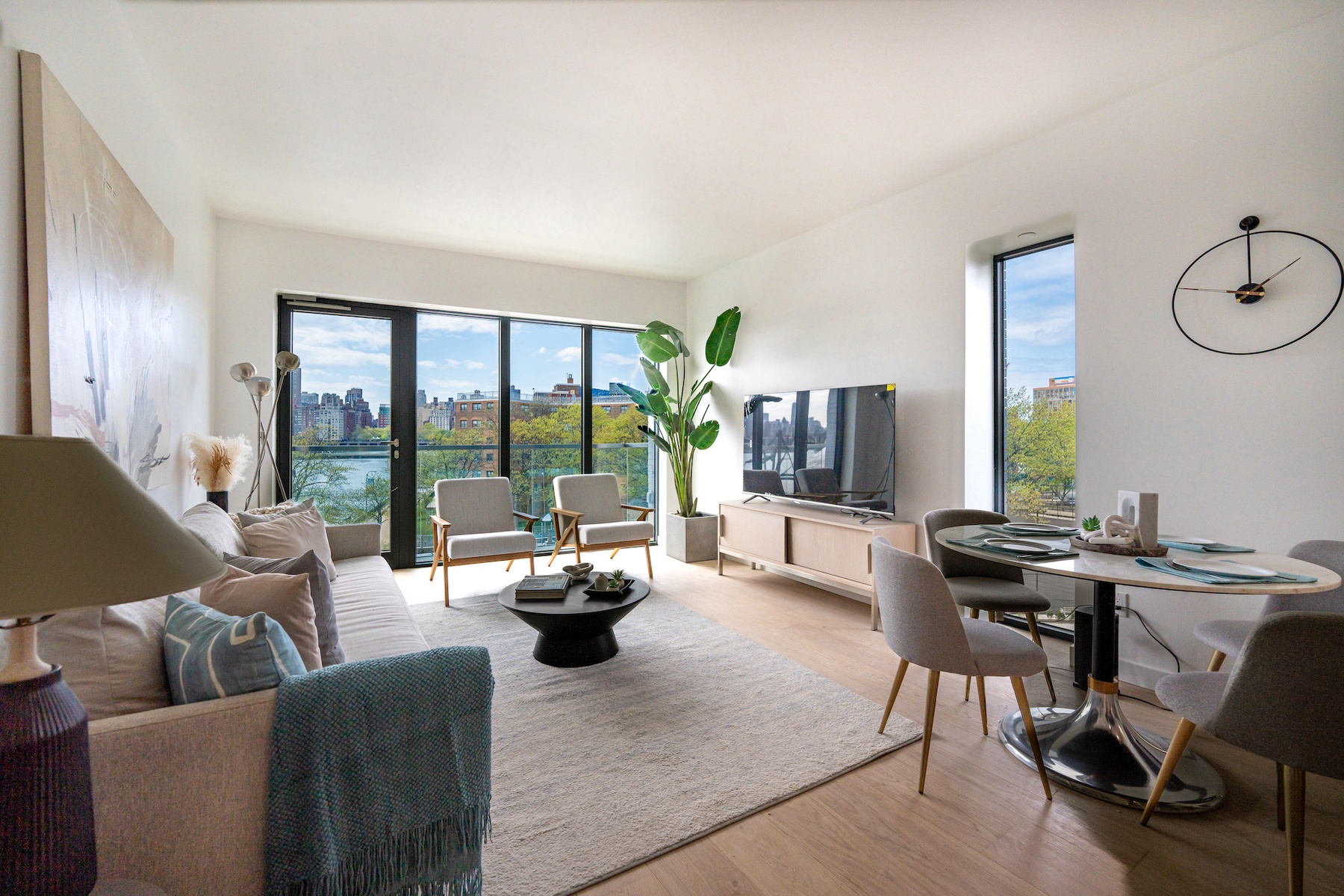 #6 photo, 30-05 Vernon Boulevard, Astoria , NY 11102