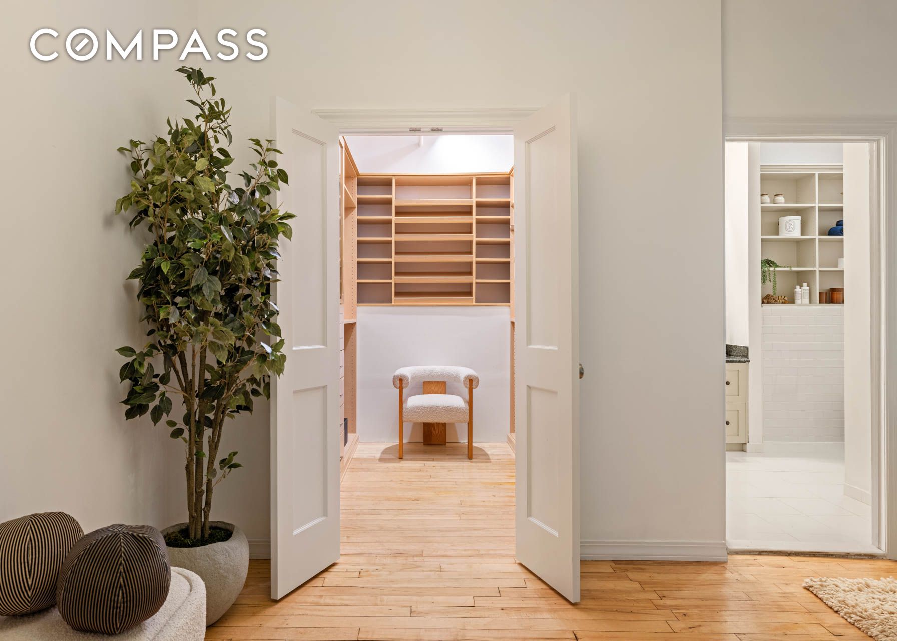 #12 photo, 40 W 24th Street, Flatiron , NY 10010