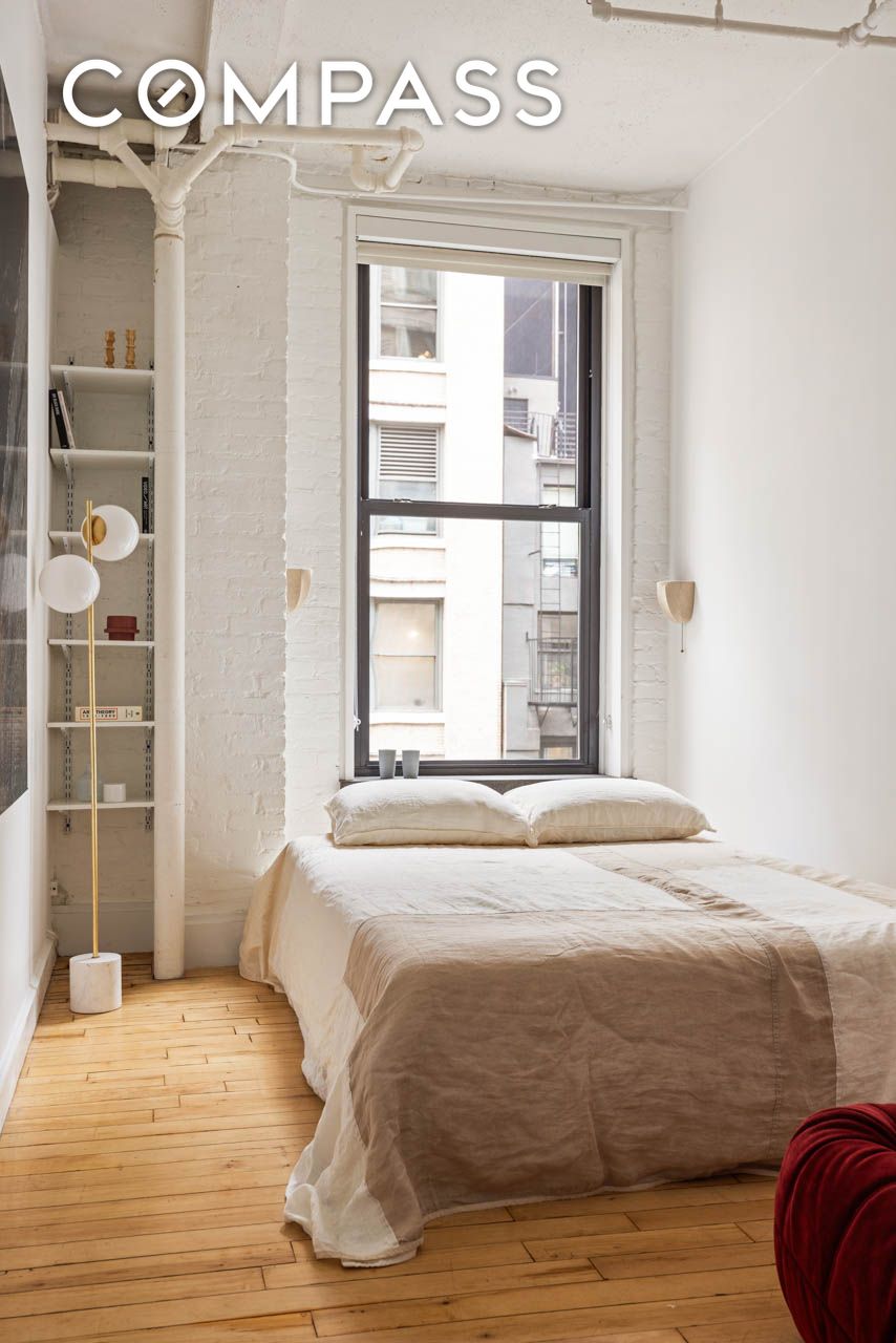 #15 photo, 40 W 24th Street, Flatiron , NY 10010