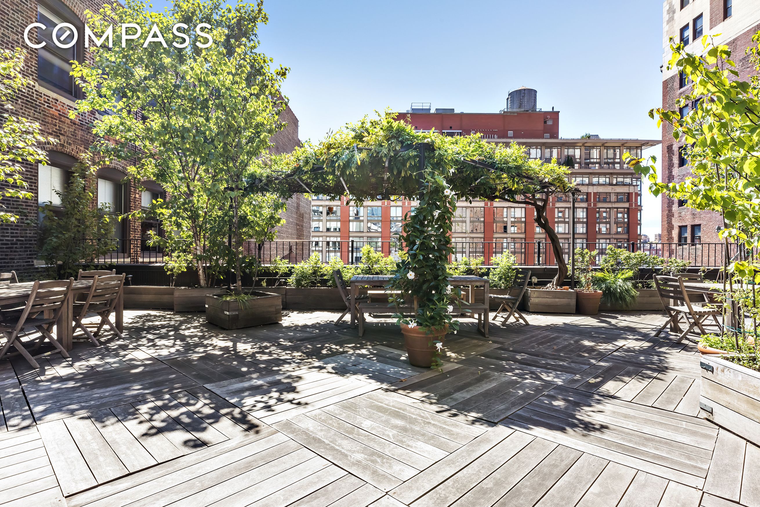 #17 photo, 40 W 24th Street, Flatiron , NY 10010