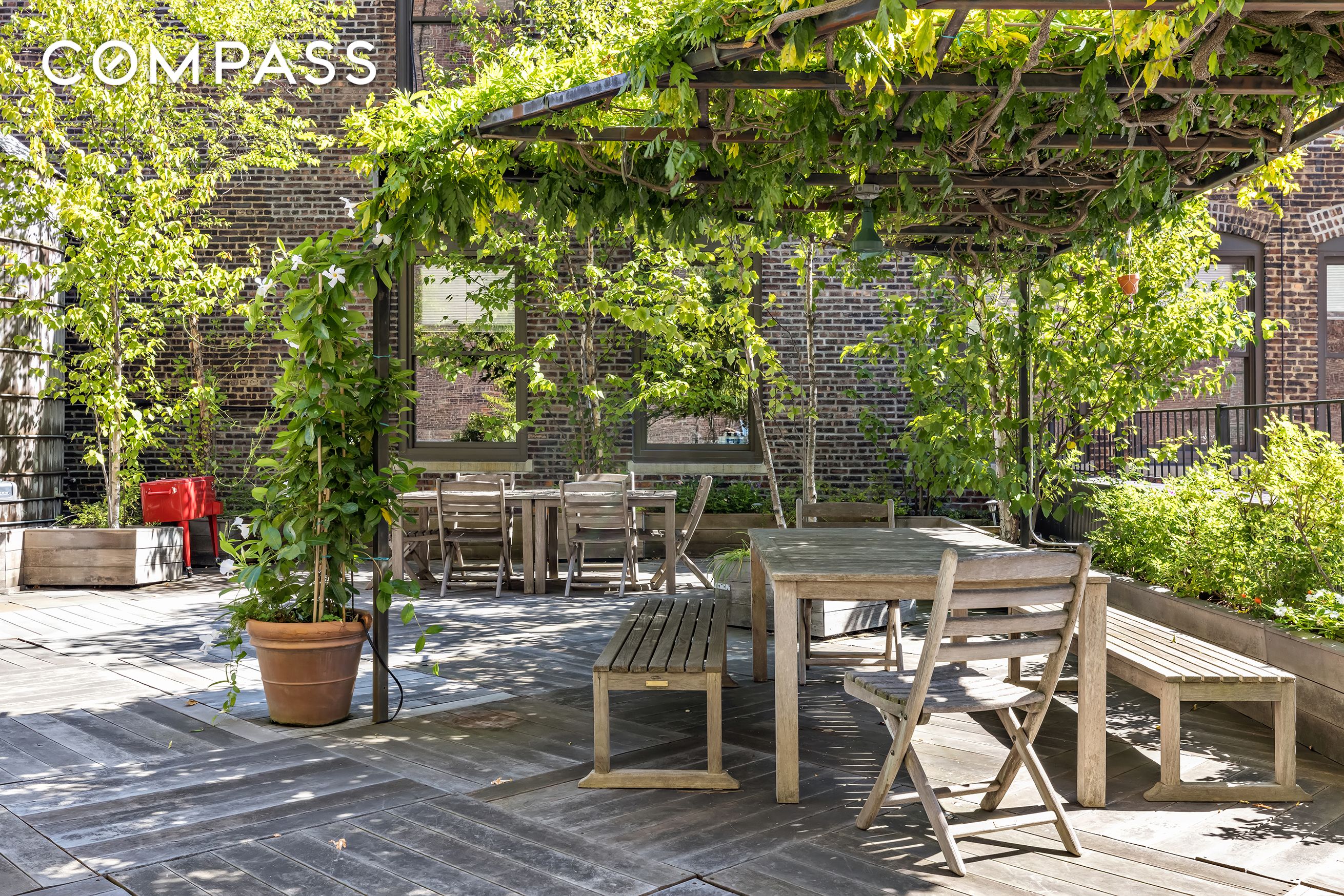 #19 photo, 40 W 24th Street, Flatiron , NY 10010