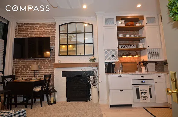 #4 photo, New York City, West Village , NY 10014