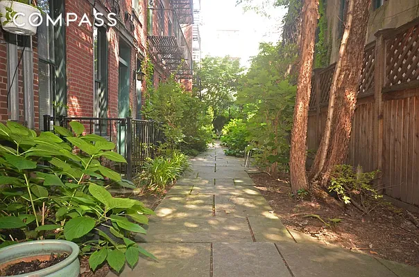 #8 photo, New York City, West Village , NY 10014