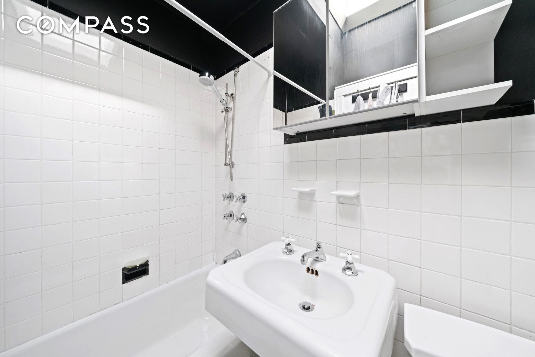 #11 photo, 498 Bergen Street, Prospect Heights , NY 11217