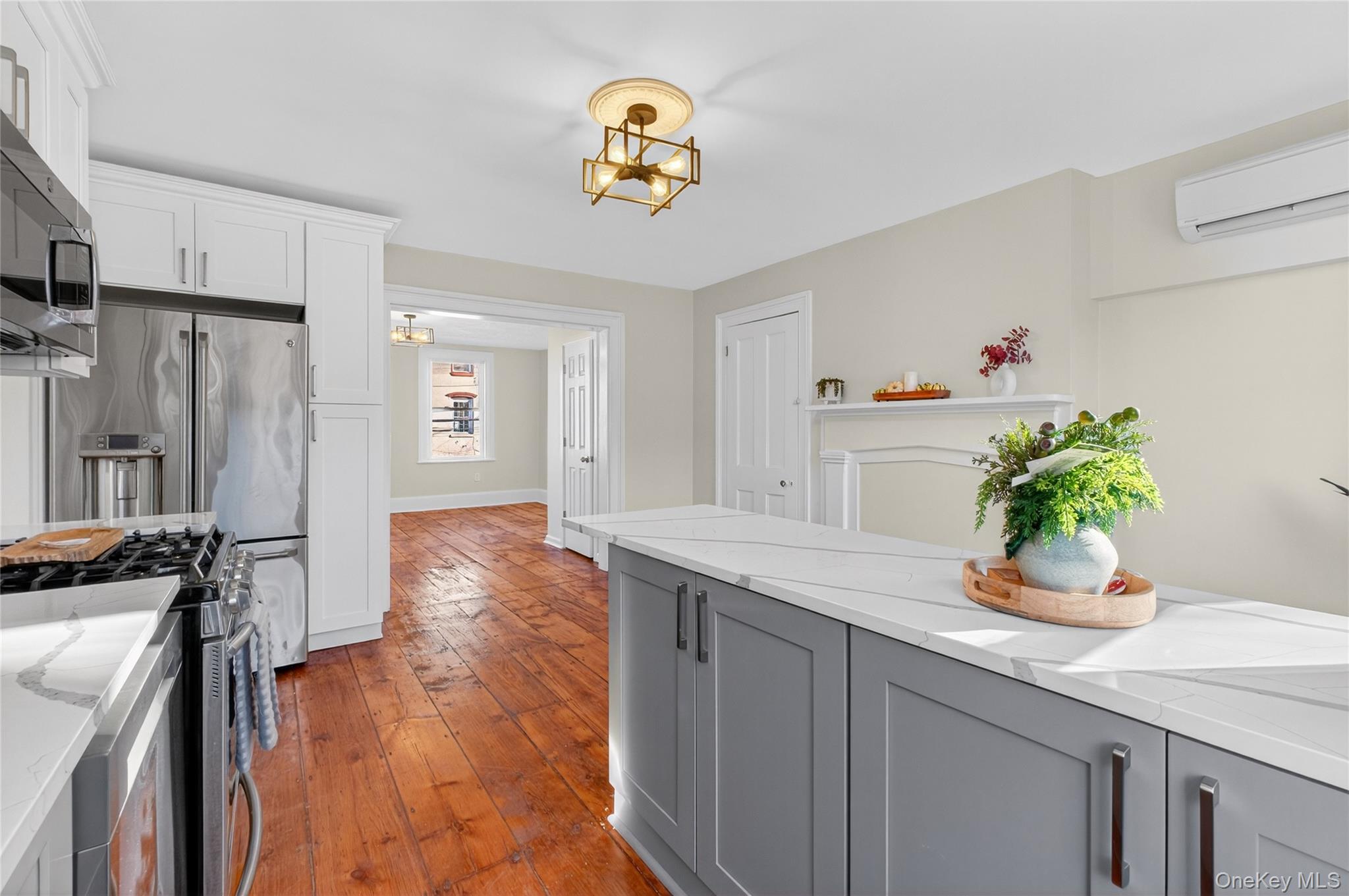 #11 photo, 171 Chambers Street, Newburgh , NY 12550