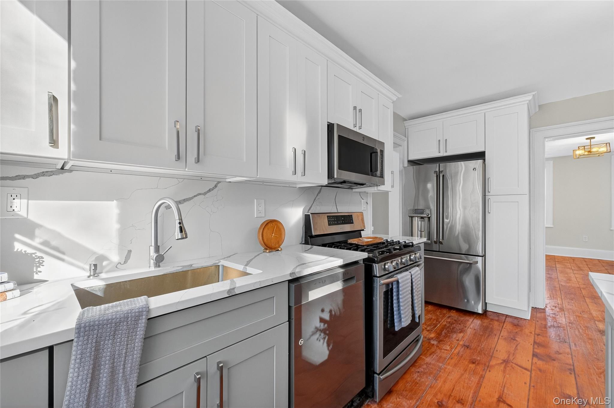 #12 photo, 171 Chambers Street, Newburgh , NY 12550