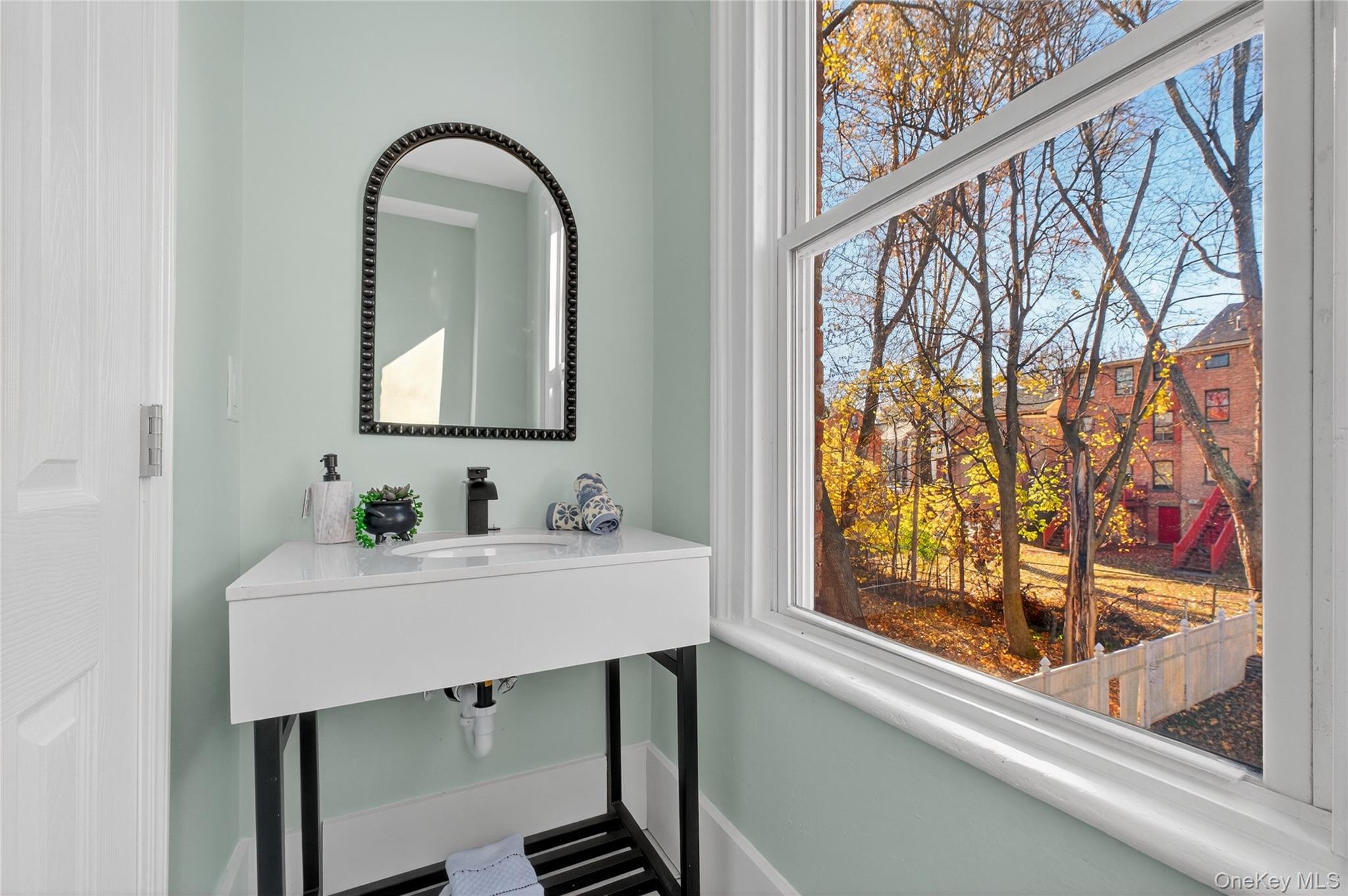 #15 photo, 171 Chambers Street, Newburgh , NY 12550