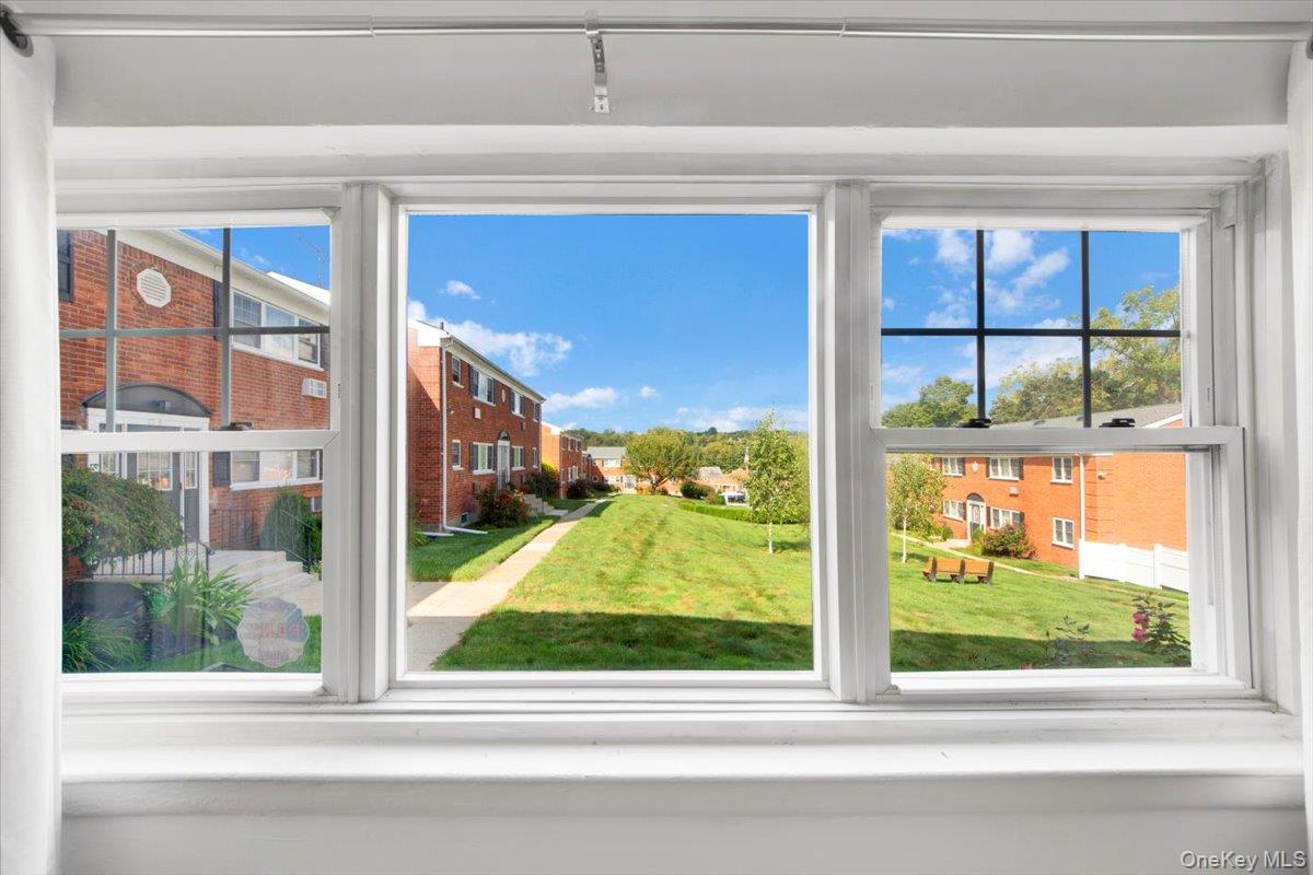 #11 photo, 1879 Crompond Road, Peekskill , NY 10566