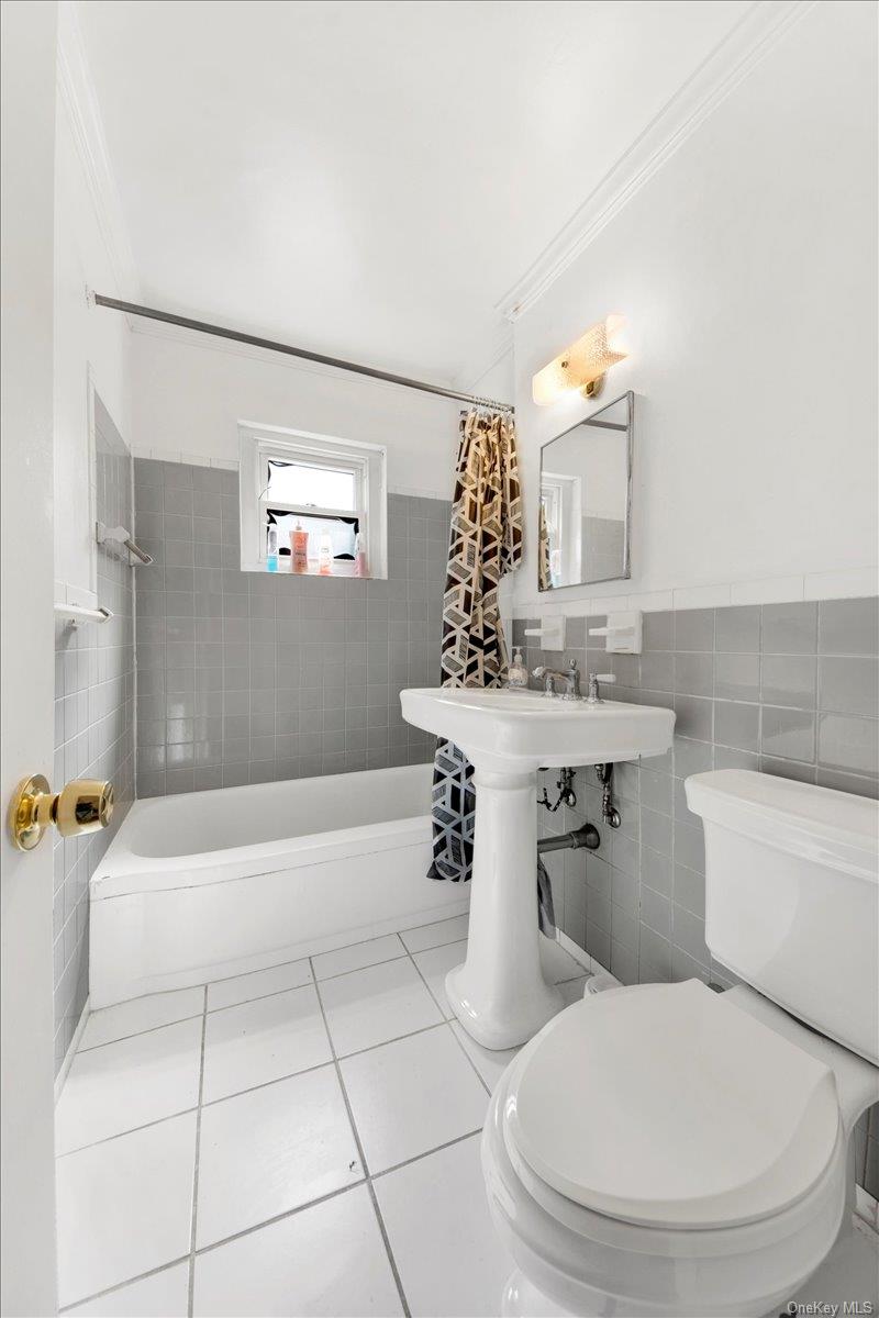 #3 photo, 1879 Crompond Road, Peekskill , NY 10566