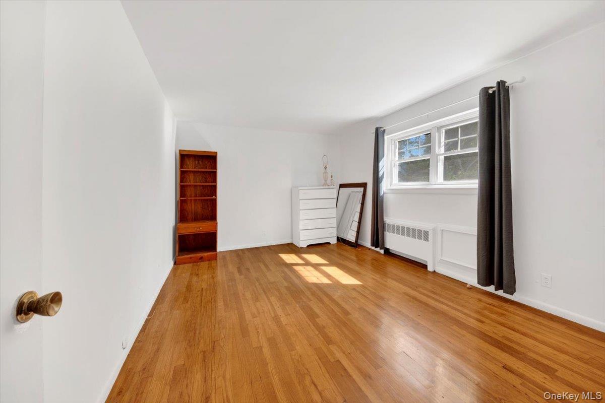 #4 photo, 1879 Crompond Road, Peekskill , NY 10566