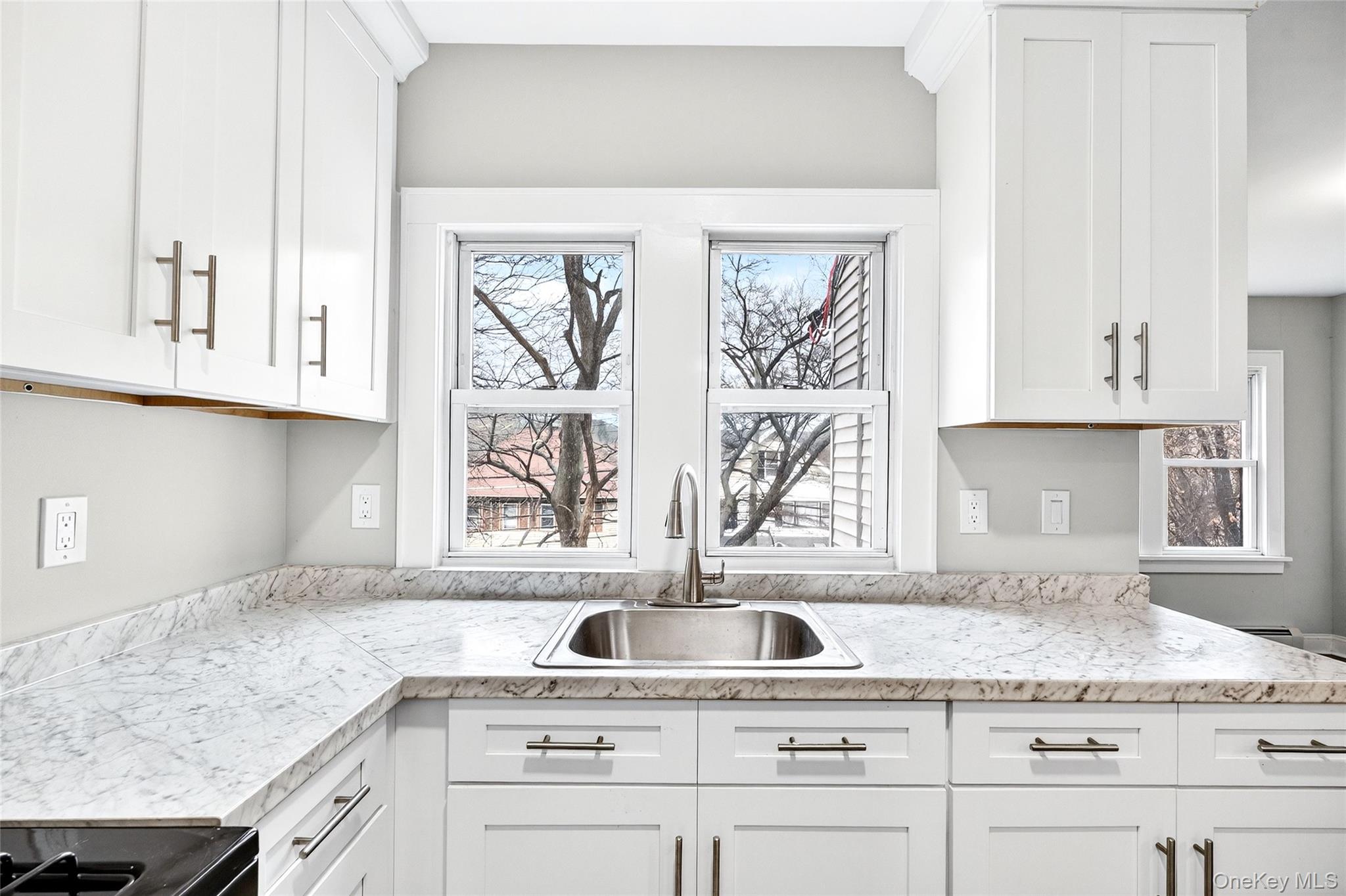 #4 photo, 669 N Division Street, 纽约州 Peekskill , NY 10566