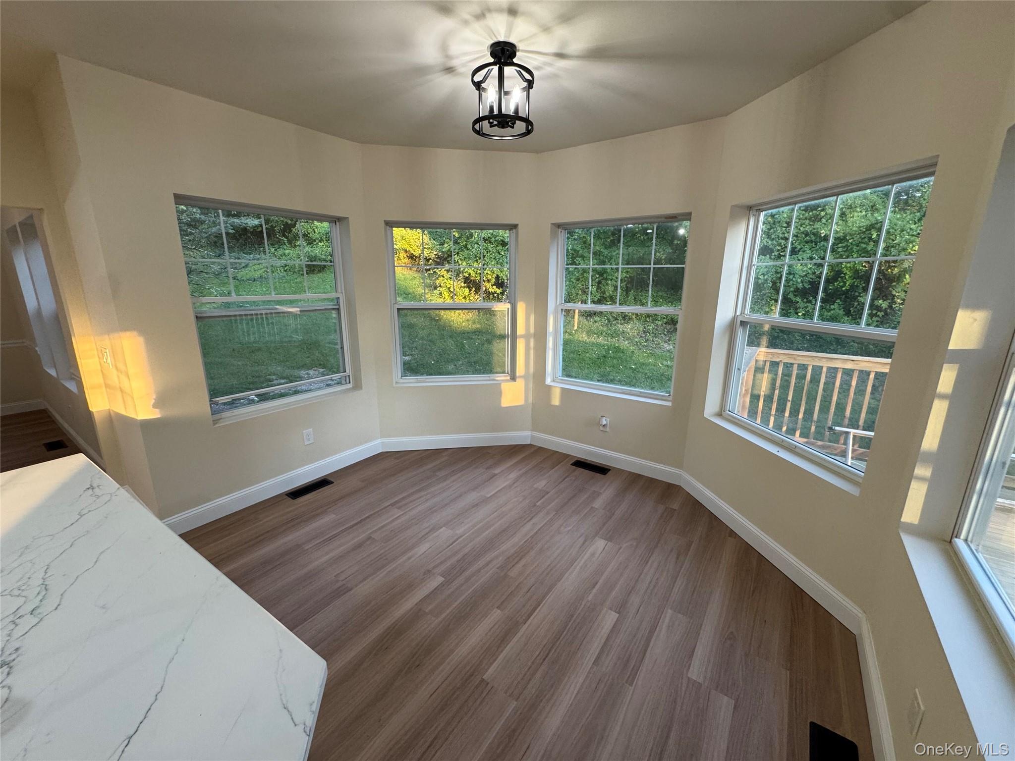 #4 photo, 12 Dodge Street, 뉴욕주 Poughquag , NY 12570