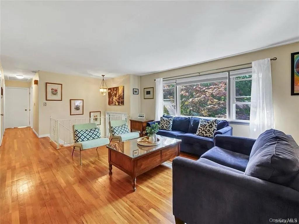 #6 photo, 5 Van Gogh Lane, Airmont , NY 10901