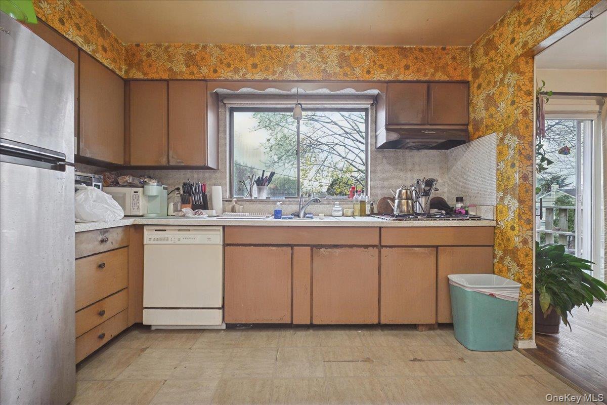 #10 photo, 122 Haypath Road, Нассау ‖ Bethpage , NY 11714