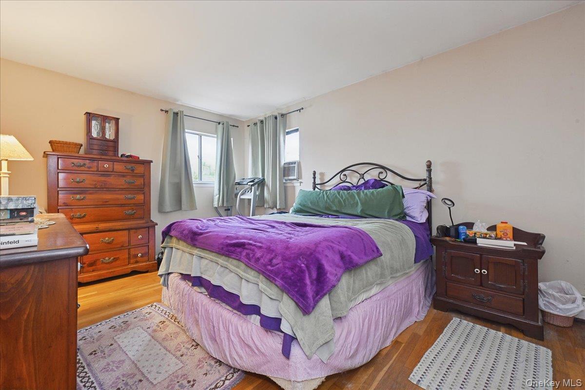 #12 photo, 122 Haypath Road, Нассау ‖ Bethpage , NY 11714