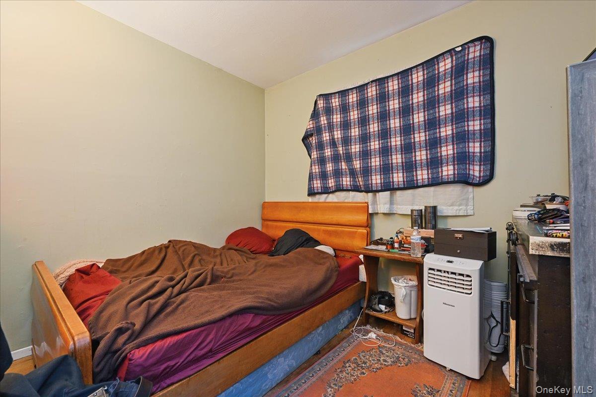 #13 photo, 122 Haypath Road, Нассау ‖ Bethpage , NY 11714