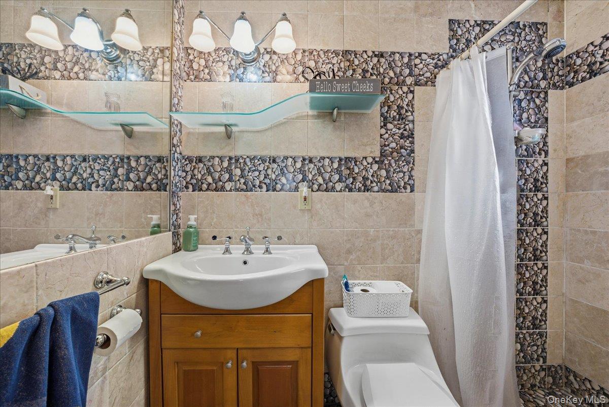 #20 photo, 47-23 164th Street, কুইন্‌স Flushing , NY 11358