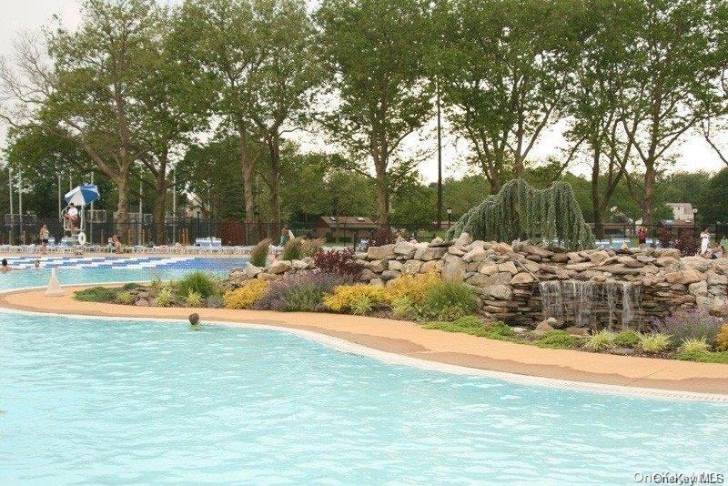 #17 photo, 5 Ashwood Road, 롱 아일랜드 Port Washington , NY 11050