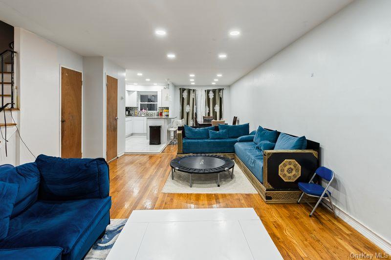 #2 photo, 727 Euclid Avenue, Бруклин ‖ Brooklyn , NY 11208