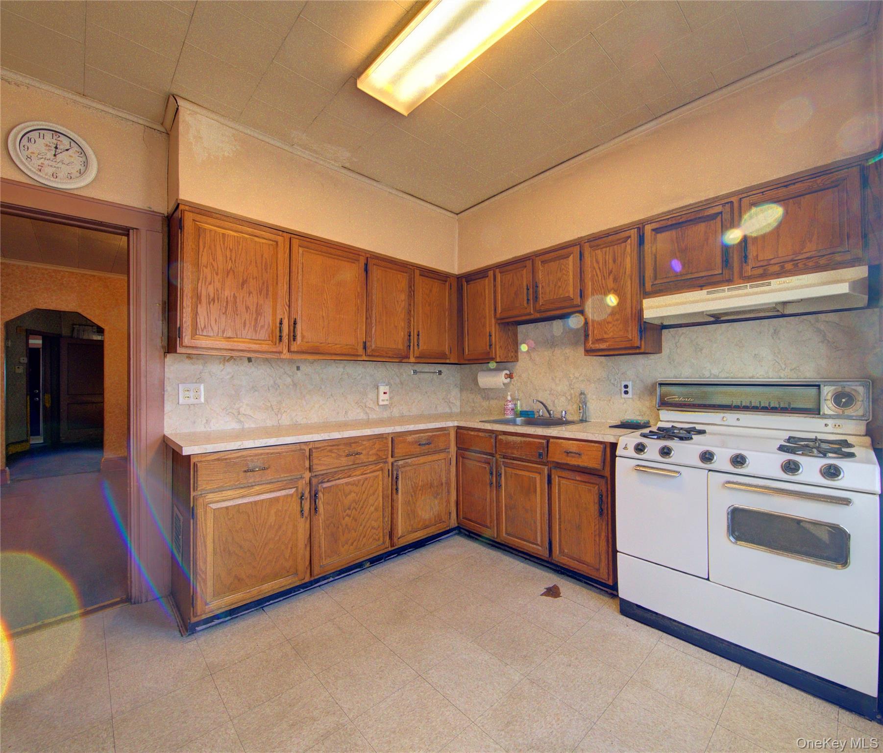 #11 photo, 89-10 121st Street, Richmond Hill , NY 11418