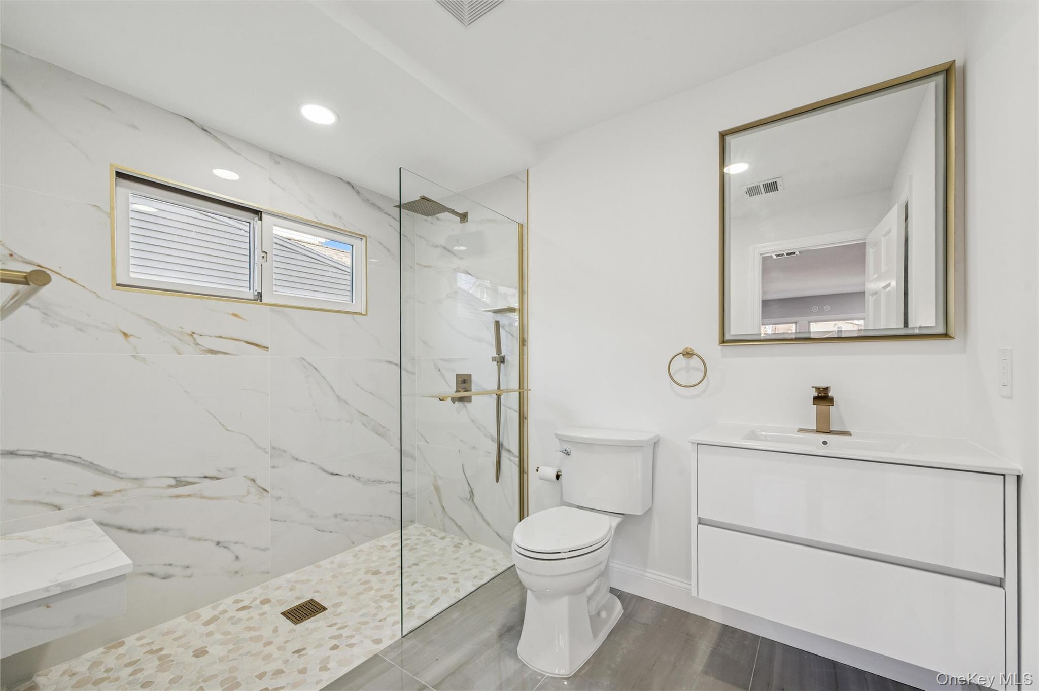 #16 photo, 244 water Lane, Wantagh , NY 11793