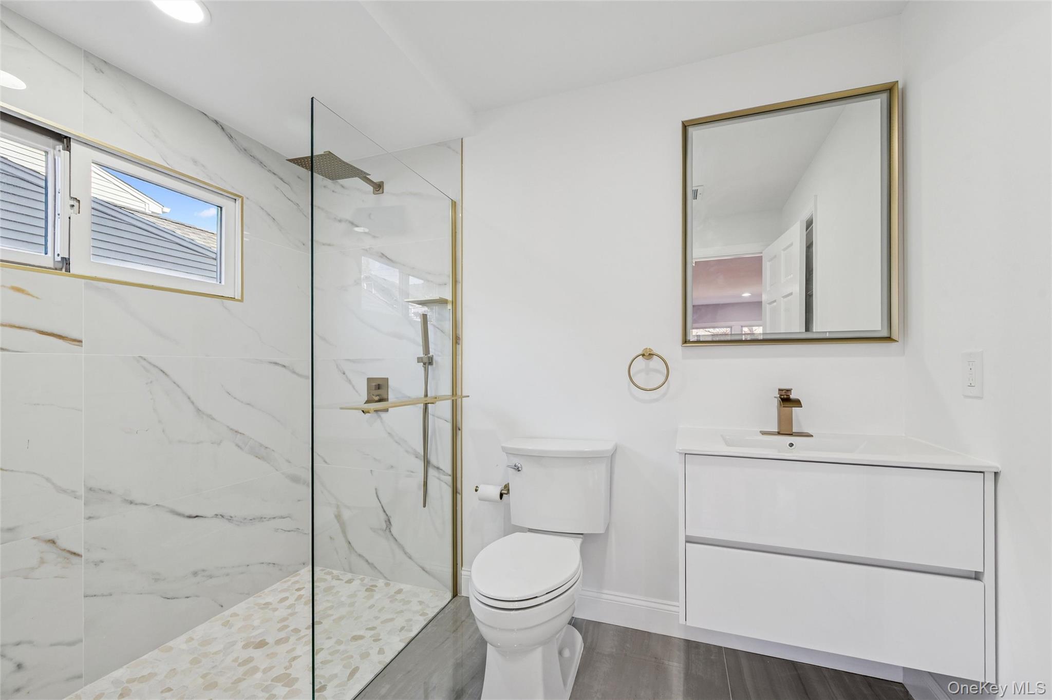 #17 photo, 244 water Lane, Wantagh , NY 11793