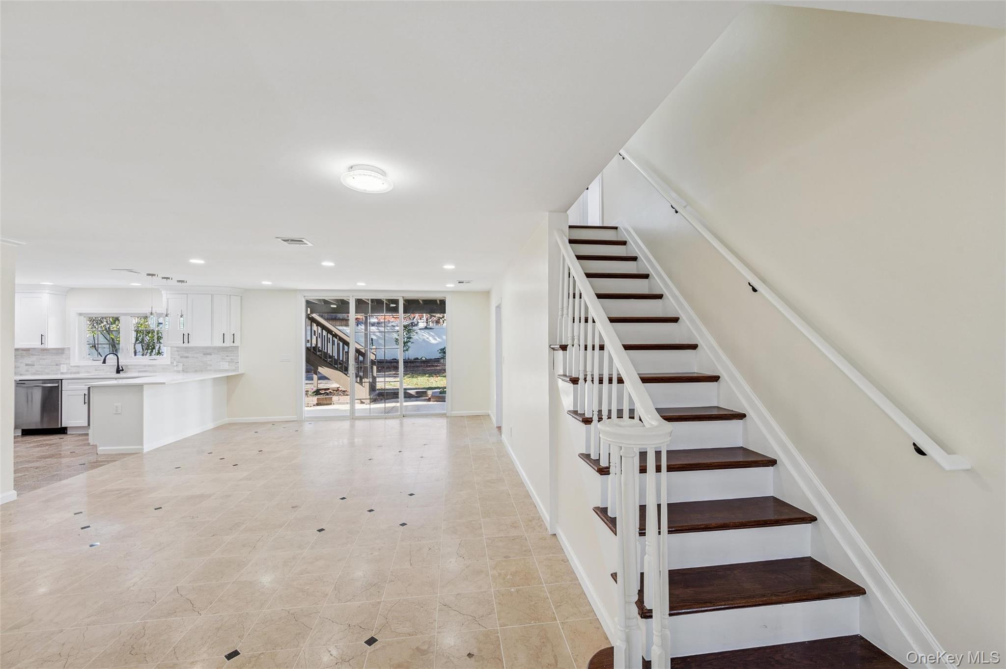 #7 photo, 244 water Lane, Wantagh , NY 11793