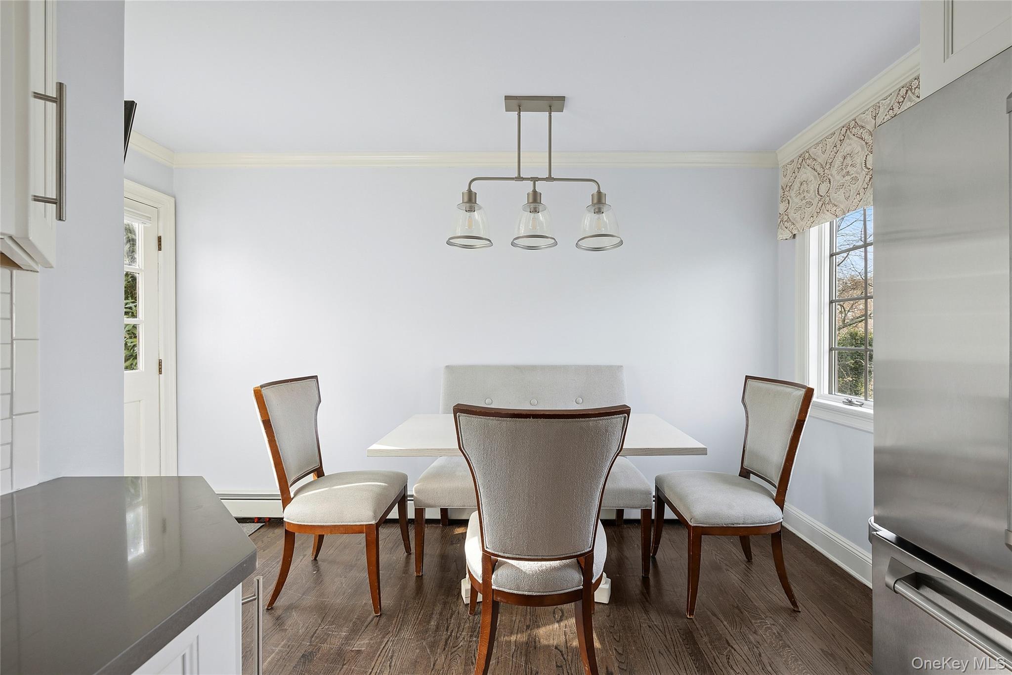 #8 photo, 44 Old Ox Road, ناسو Manhasset , NY 11030