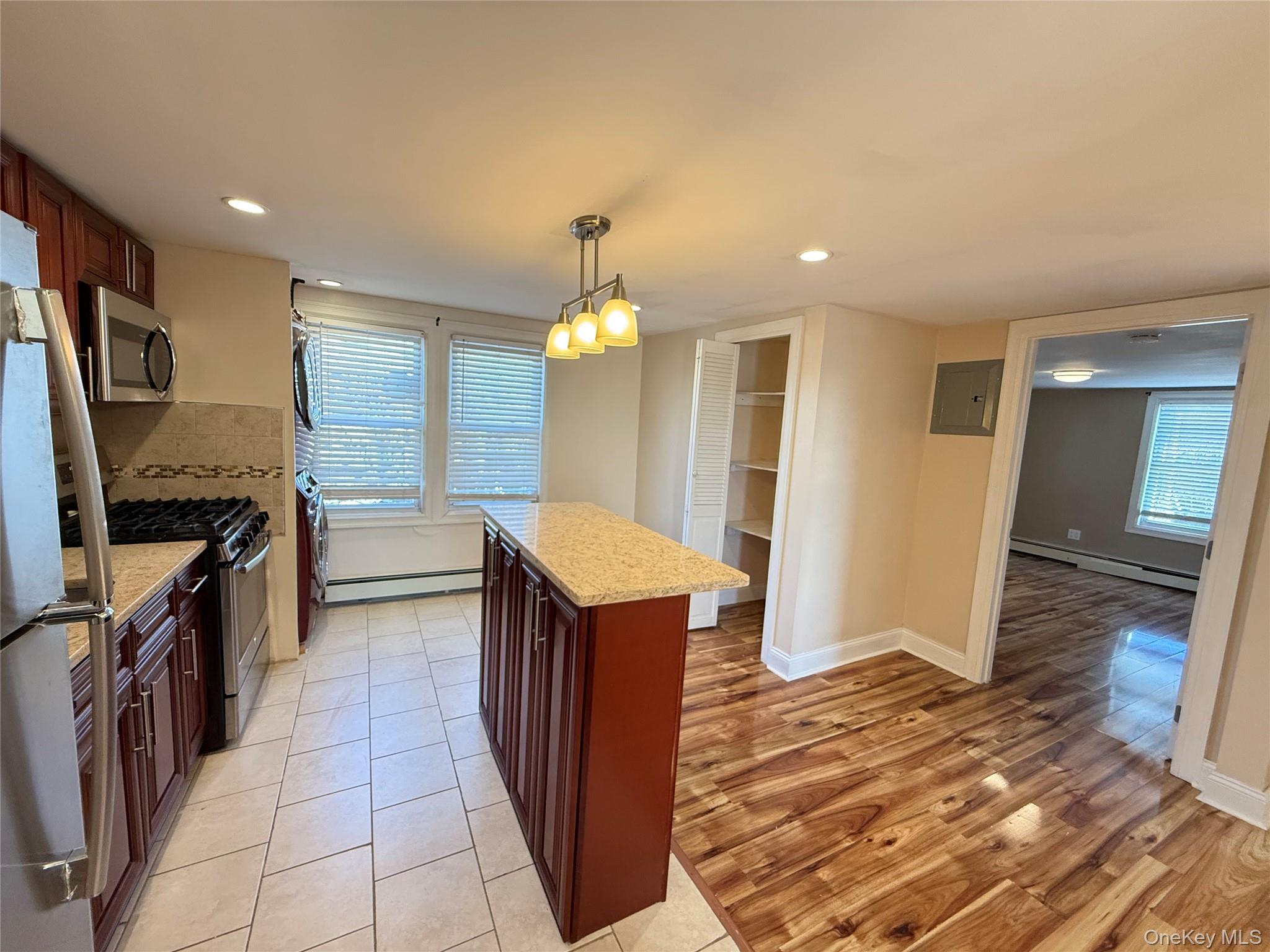 #6 photo, 610 Laurelton Boulevard, Long Beach , NY 11561